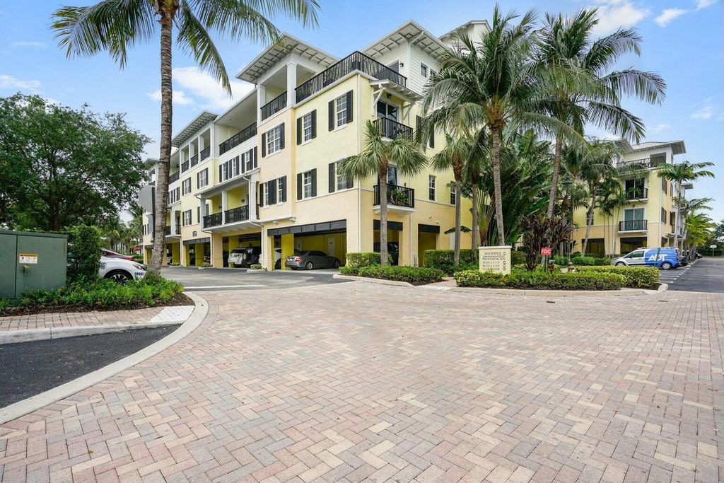 Photo of 3120 E Latitude Circle #206, Delray Beach, FL 33483 (MLS # B26004167)