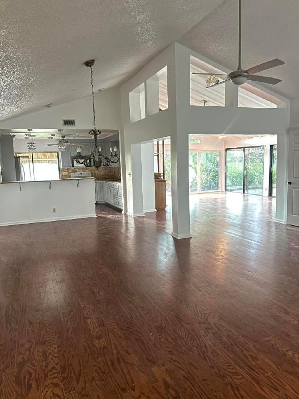 Photo of 5657 Lakeview Mews Drive, Boynton Beach, FL 33437 (MLS # R11107377)