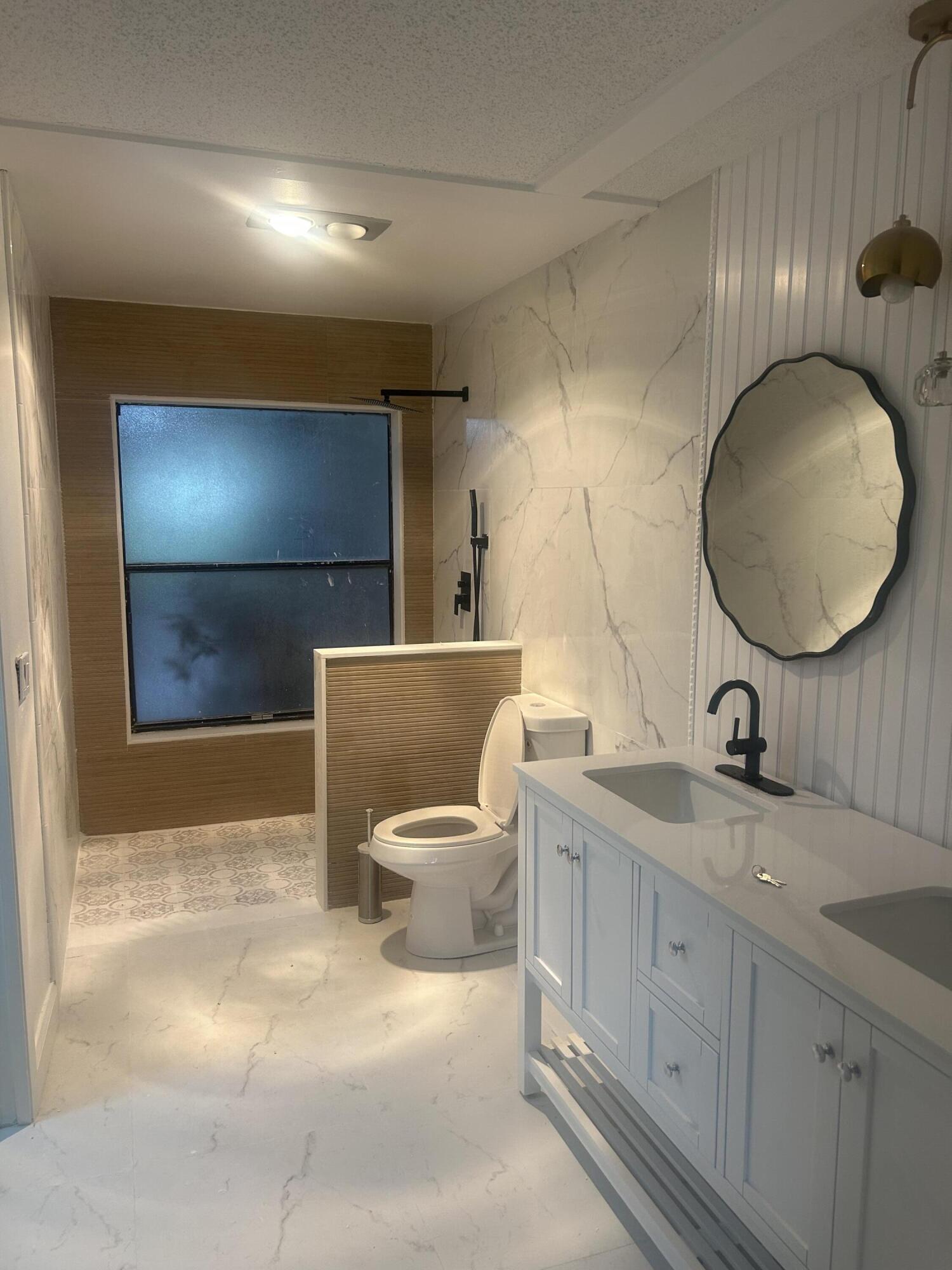 5657 Lakeview Mews Drive