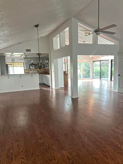 5657 Lakeview Mews Drive Boynton Beach FL 33437