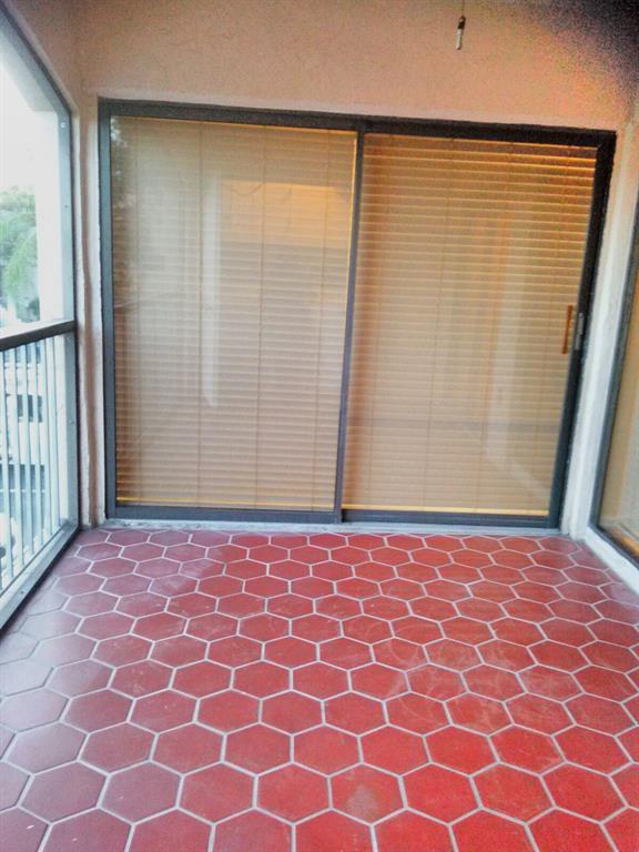 Pierpointe #5 Condo #2 - Residential Lease