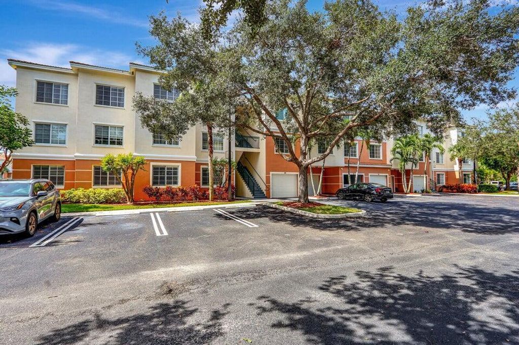 Photo of 7101 Myrtlewood Circle W, Palm Beach Gardens, FL 33418 (MLS # R11094510)