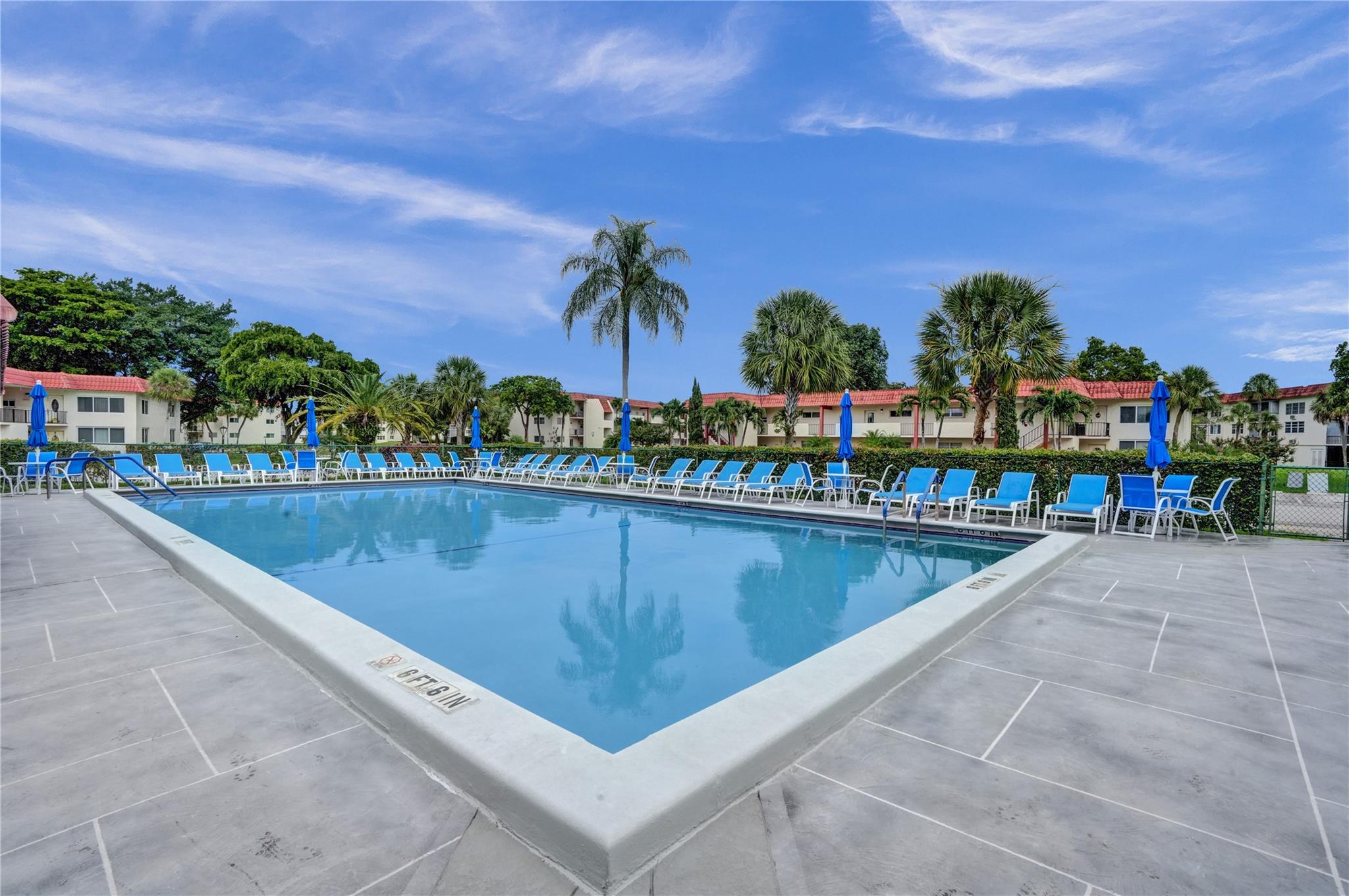 Hollybrook Golf & - Residential Lease