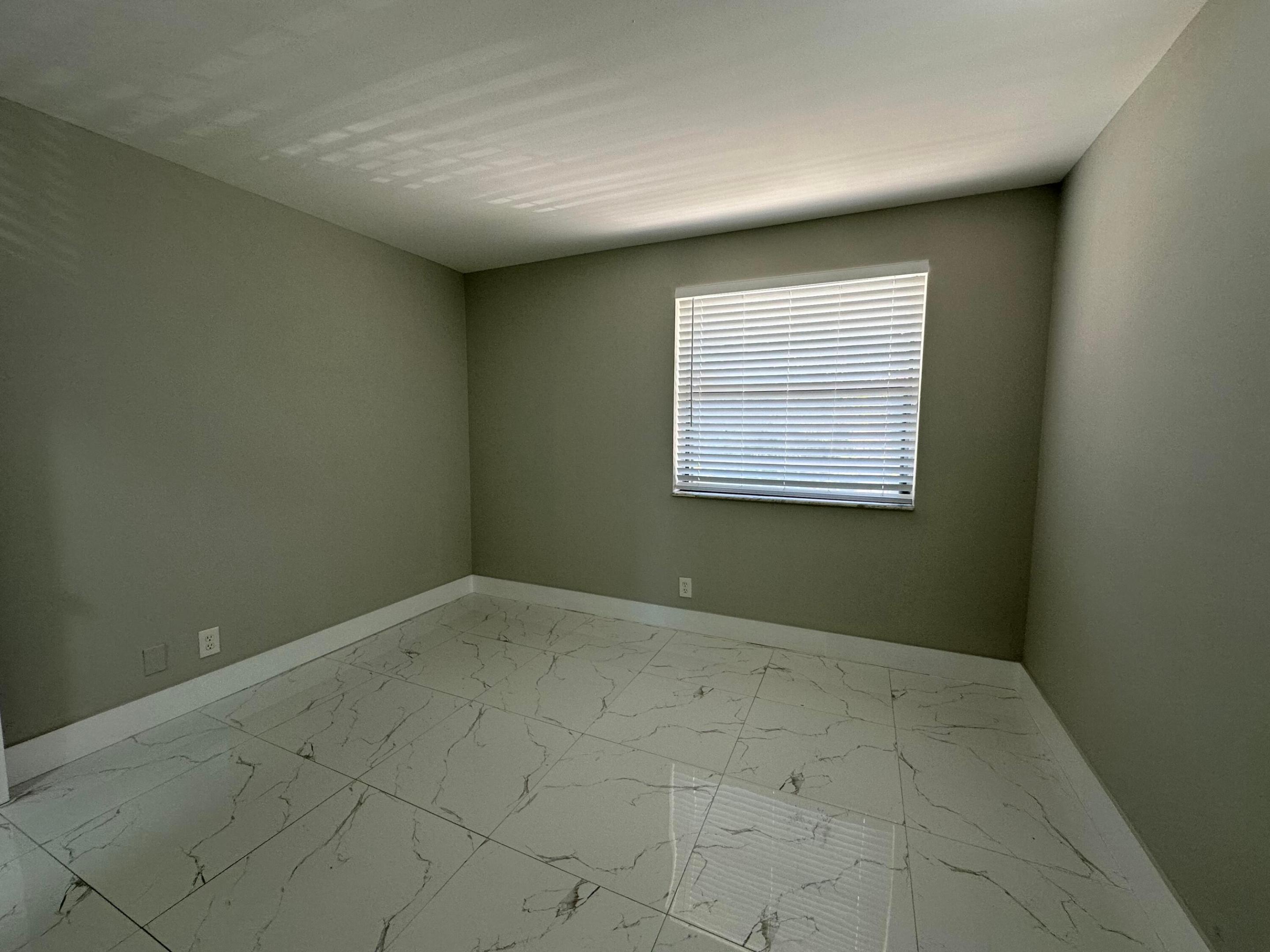LAKE ARJARO - Residential Lease