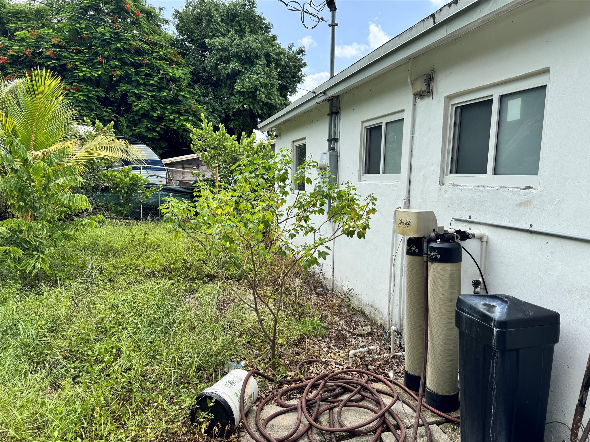 1251 NE 208th Ter