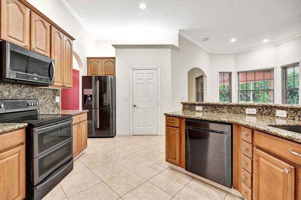 Photo of 15889 110th Avenue N, Jupiter, FL 33478 (MLS # R11008212)