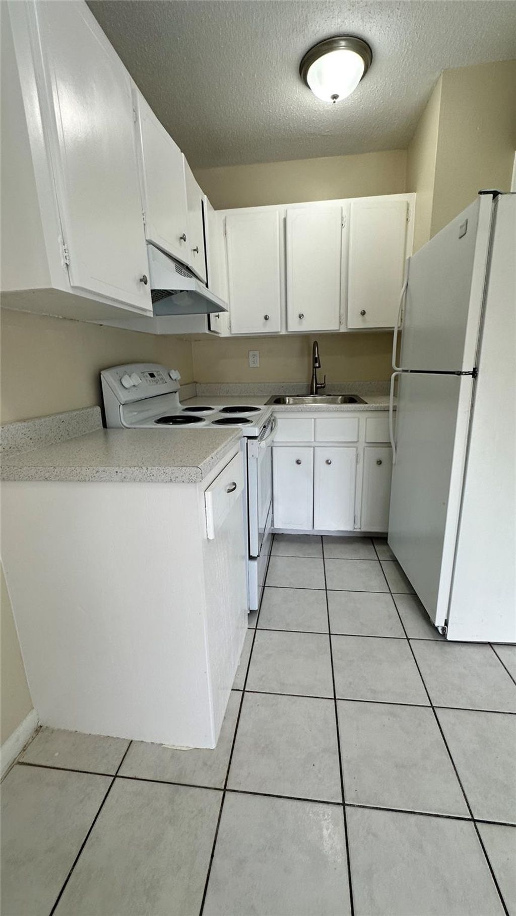 Photo of 717 SE 16th Street #2, Fort Lauderdale, FL 33316 (MLS # B26024261)