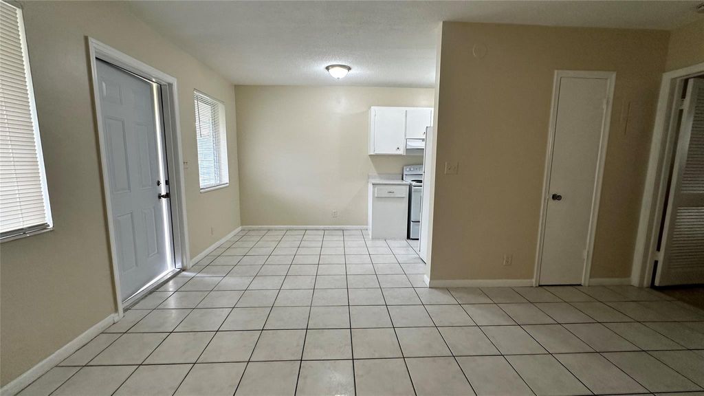Photo of 717 SE 16th Street #2, Fort Lauderdale, FL 33316 (MLS # B26024261)