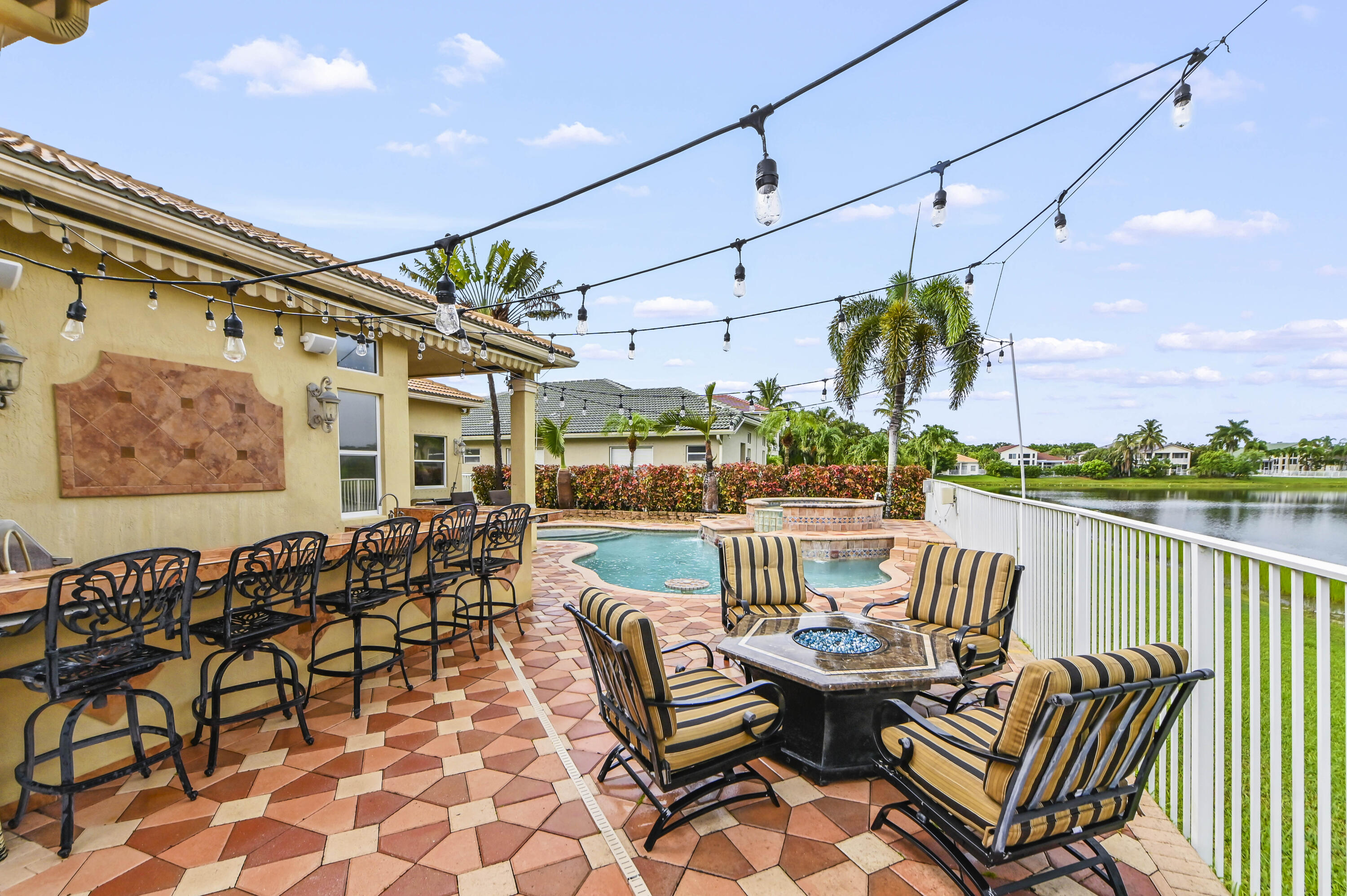 Properties 11852 Osprey Point Circle