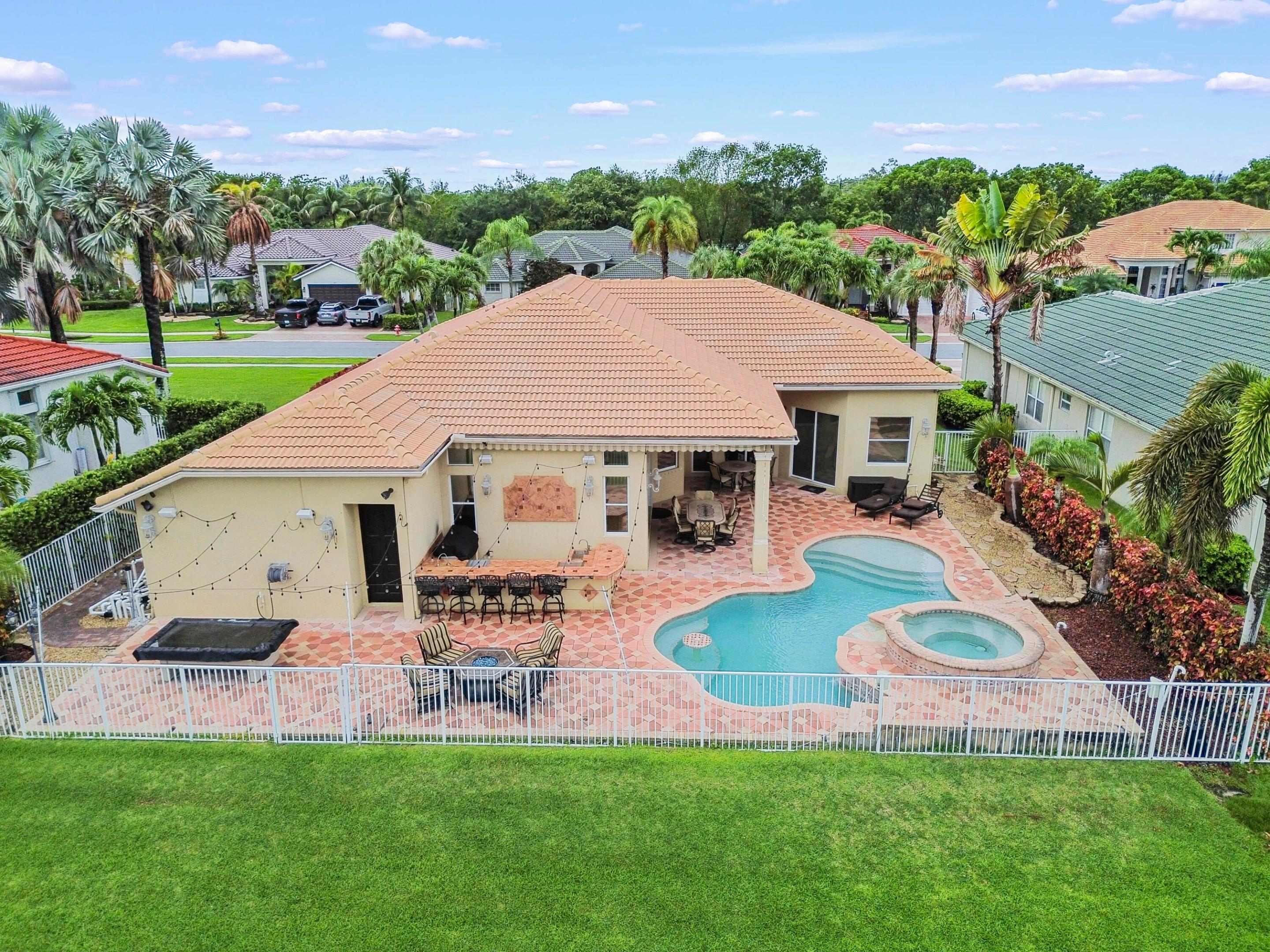 Properties 11852 Osprey Point Circle