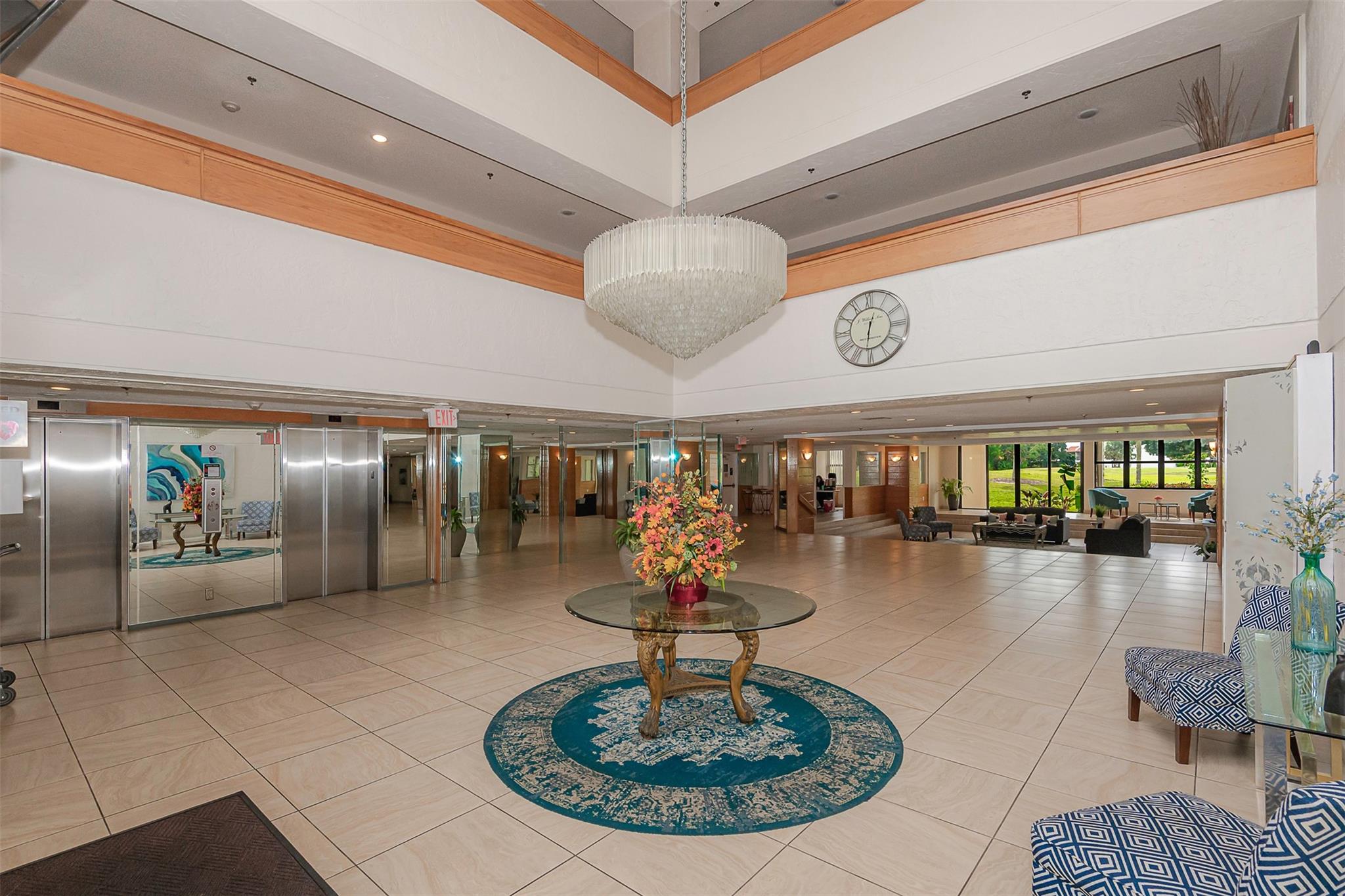COUNTRY CLUB APTS AT BONA - Residential