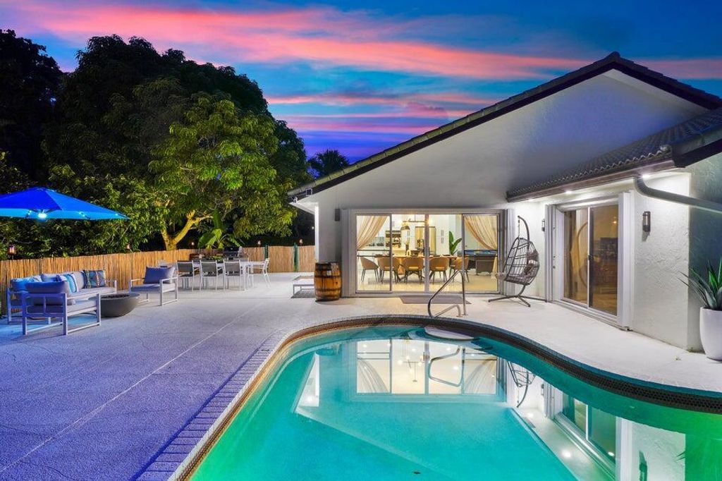 Photo of 4526 Saint Andrews Drive, Boynton Beach, FL 33436 (MLS # R11052186)