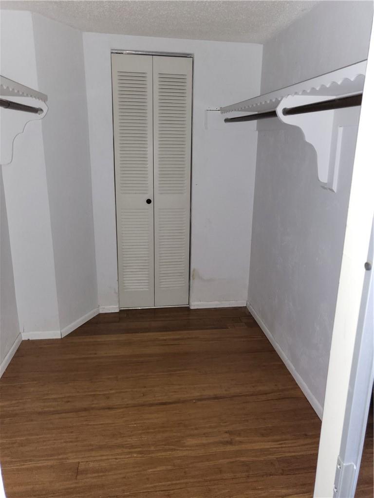 GARNET CONDO - Residential