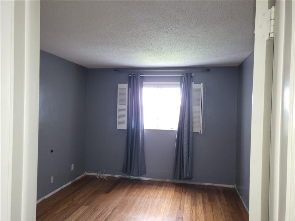 GARNET CONDO - Residential