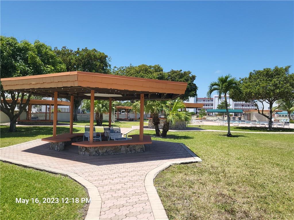 GARNET CONDO - Residential