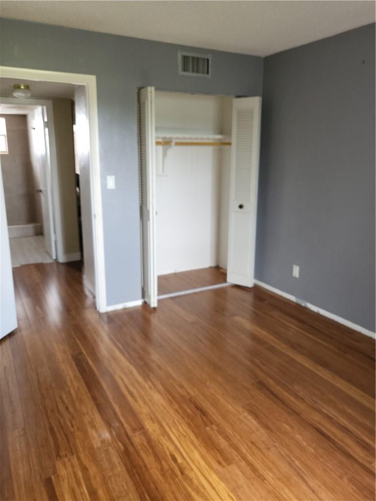 GARNET CONDO - Residential