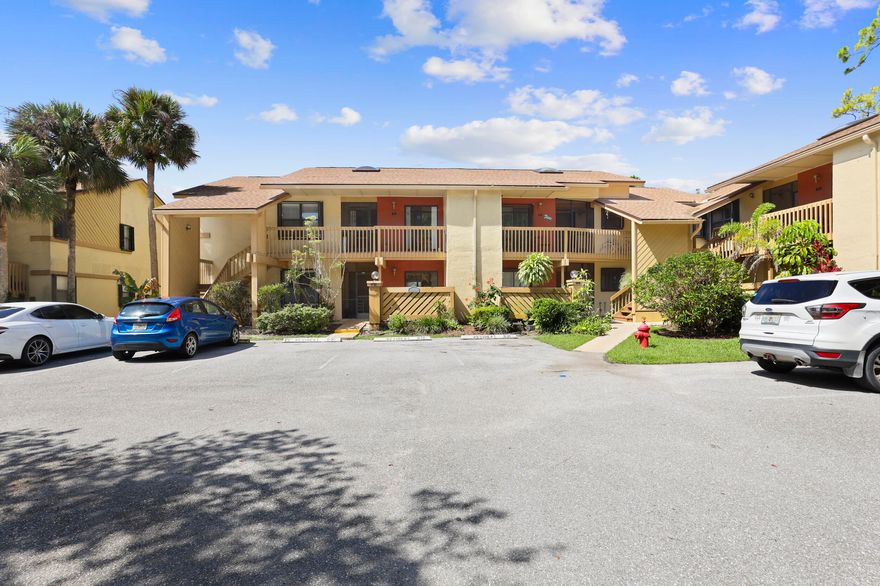 Enjoy the ultimate Wellington lifestyle in this spacious, centralized 3-bedroom, 2-bathroom condo. Nestled in the serene, park-like community of Sheffield Woods, this home features an open-concept layout with vaulted ceilings, a large primary suite with a Roman tub, and a private screened balcony overlooking lush greenery.Located minutes from world-class equestrian venues (WEF & Polo), top-rated schools, and The Mall at Wellington Green. Residents enjoy a peaceful atmosphere with access to a community pool, clubhouse, and nature trails. Perfect for year-round living or a seasonal retreat. Pet-friendly and move-in ready!