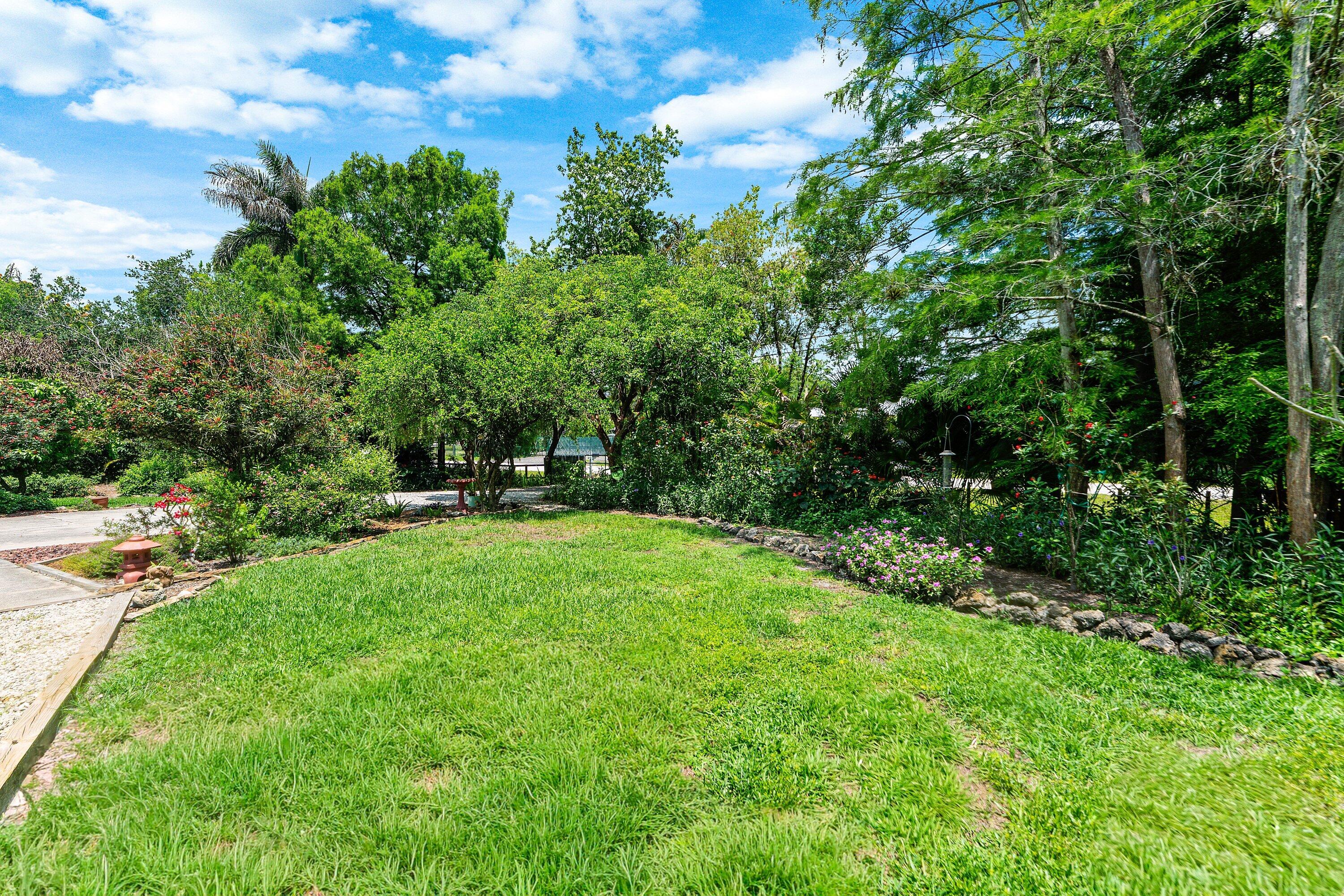 17418 N 30th Ln Lane N, The Acreage, FL, 33470/$623,500 1 17418 N 30th Ln Lane N