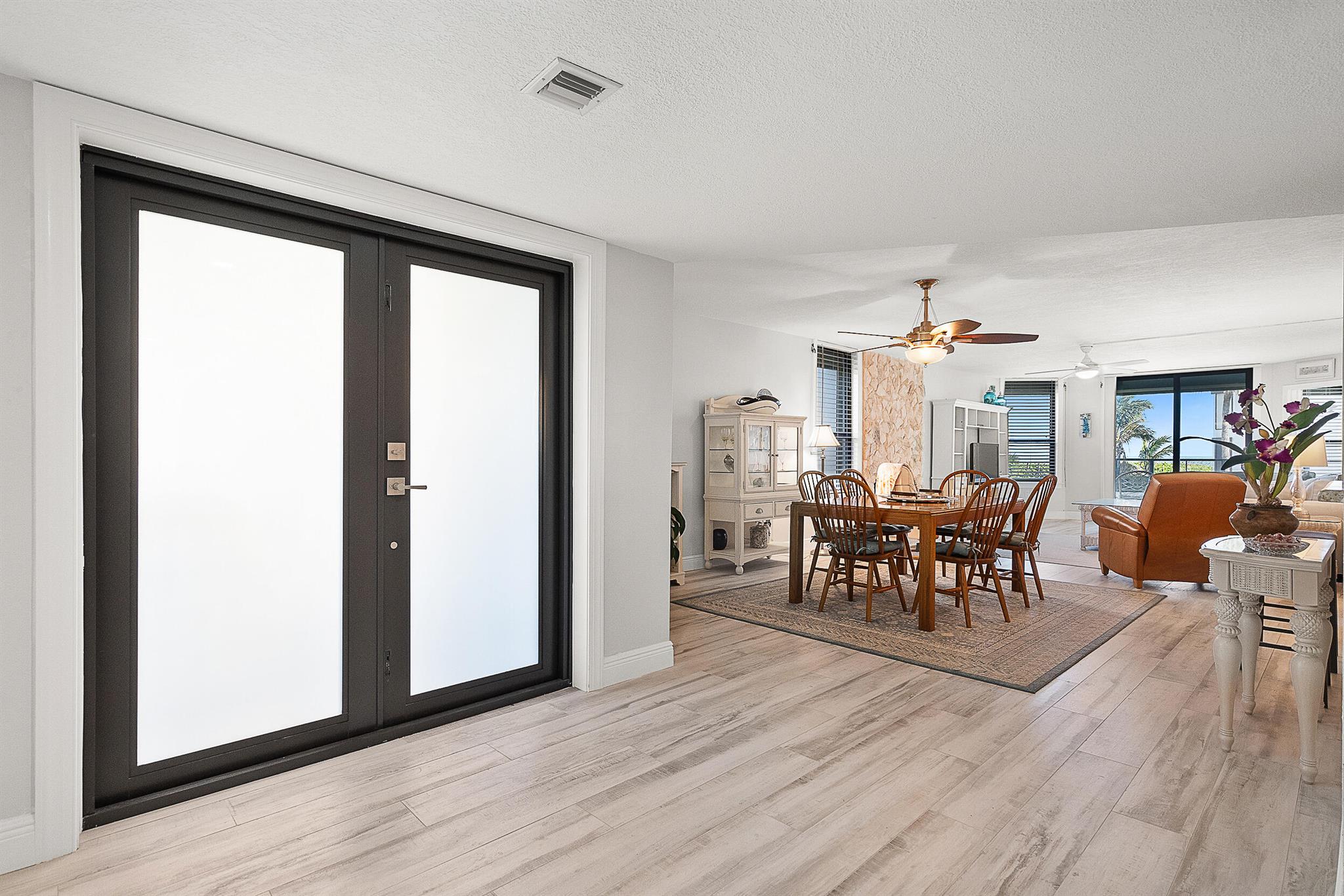 4100 N Highway A1a 315