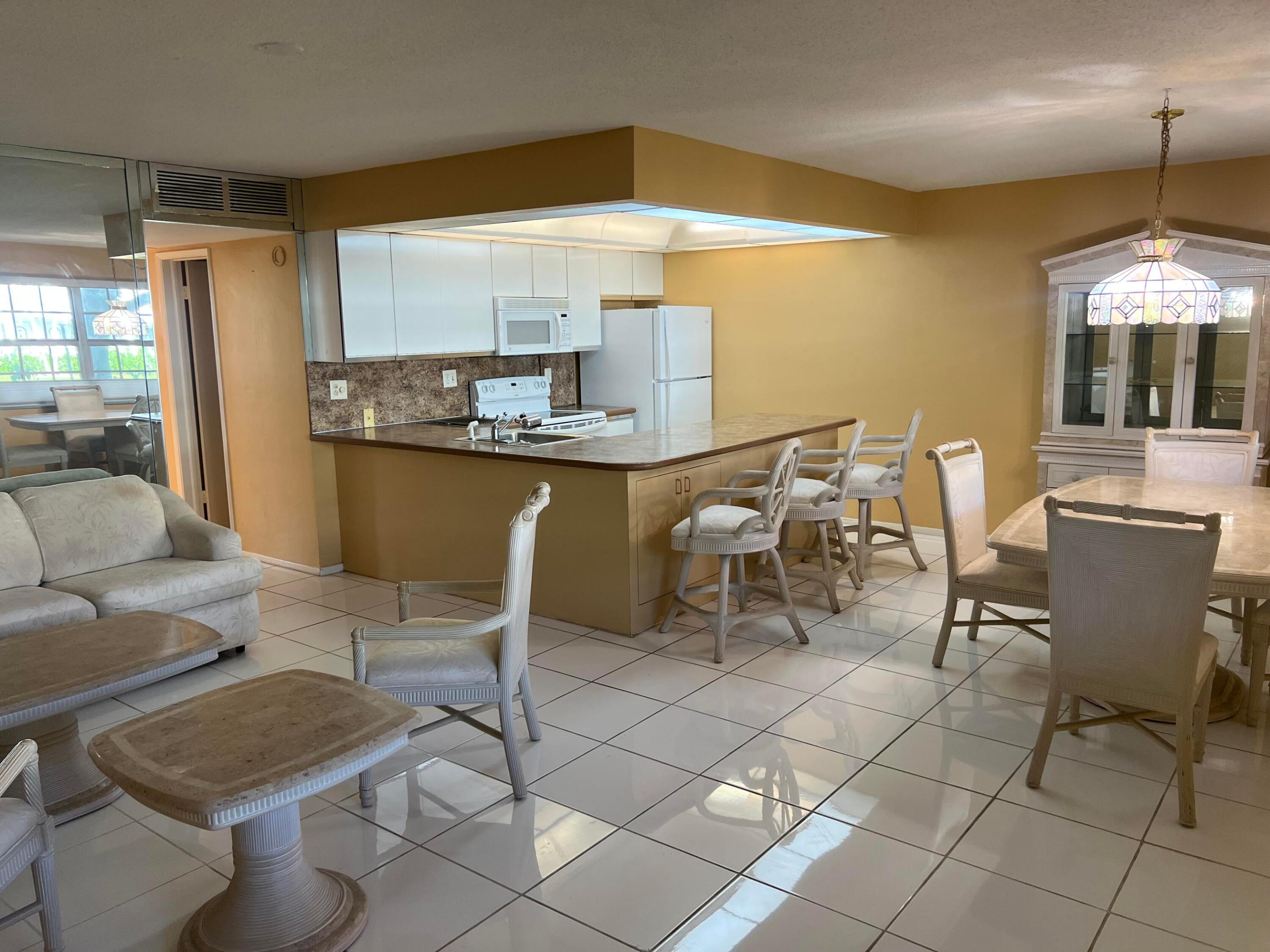 MAYBURY MANSIONS CONDO - Residential