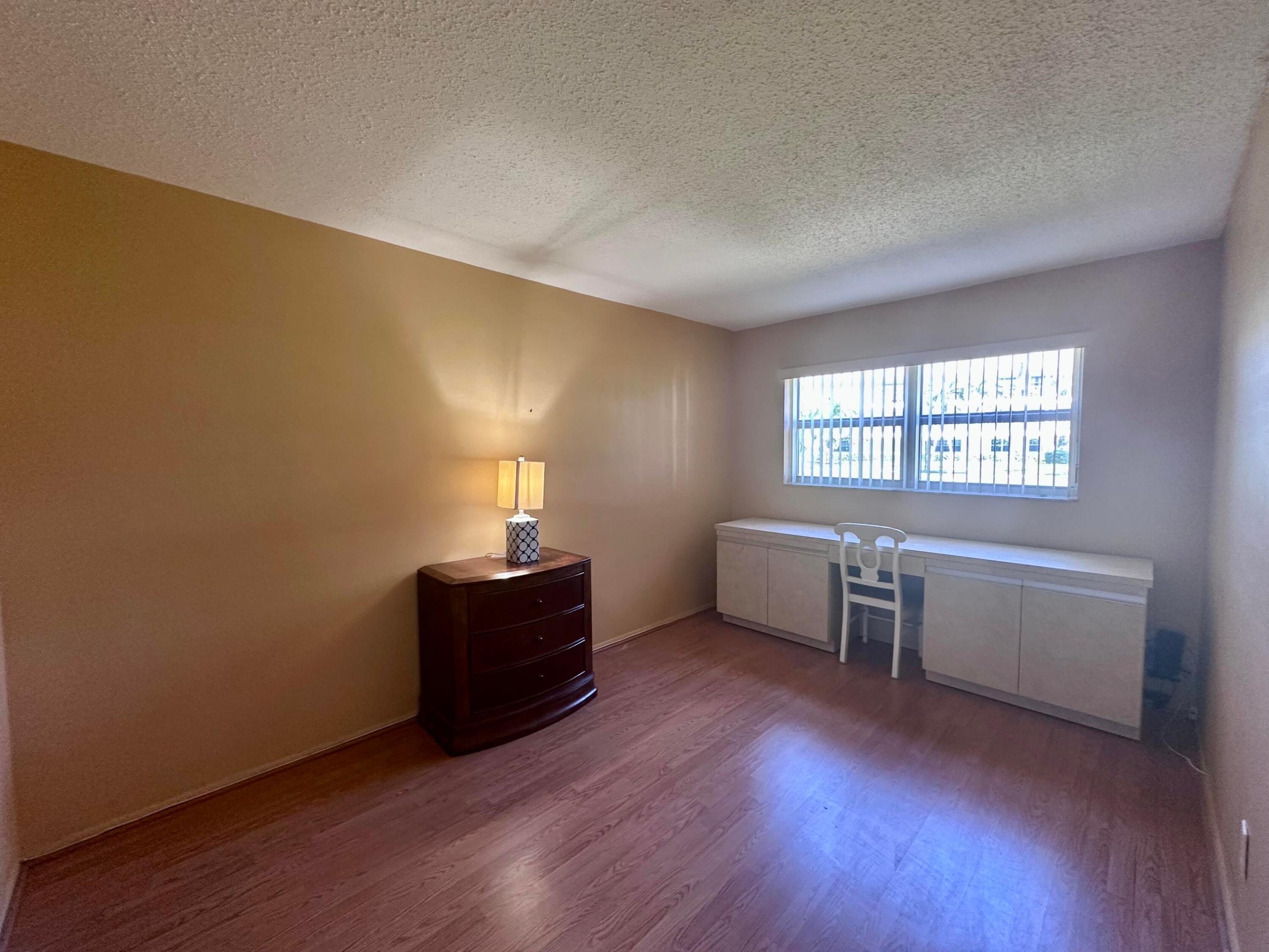 MAYBURY MANSIONS CONDO - Residential