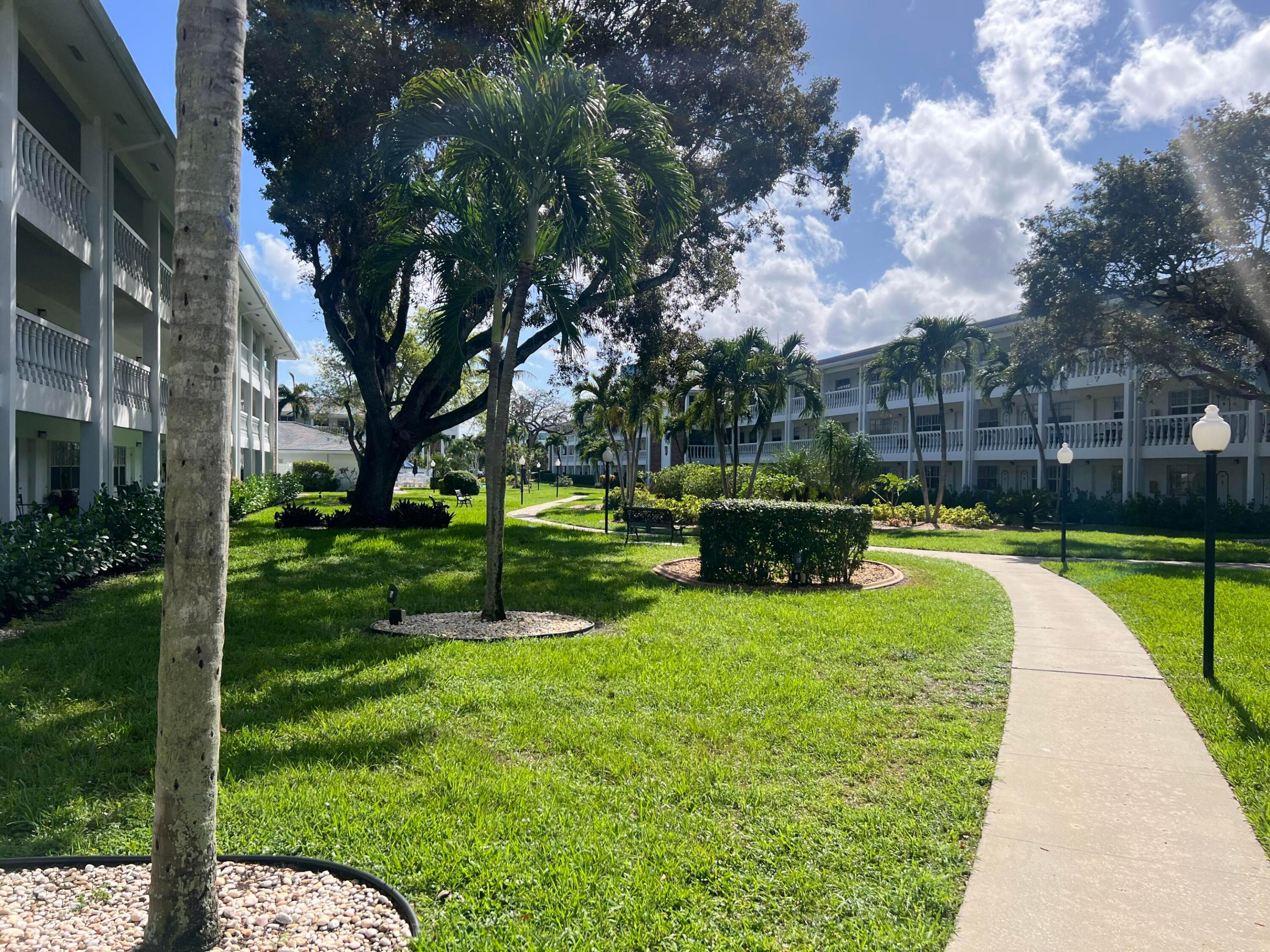 MAYBURY MANSIONS CONDO - Residential