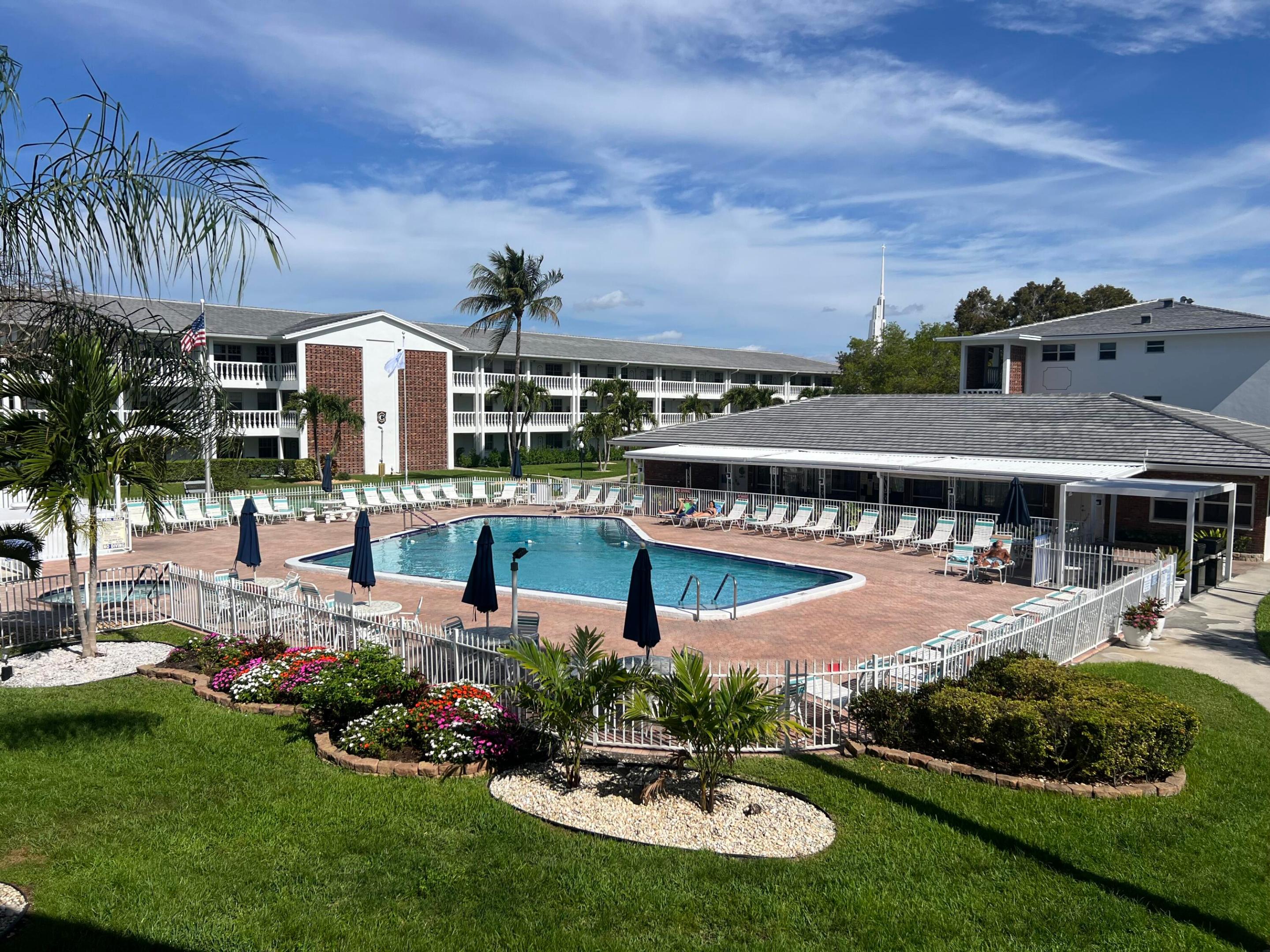 MAYBURY MANSIONS CONDO - Residential