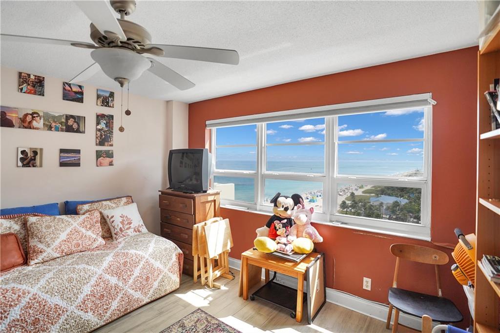 OCEAN MONARCH - Residential