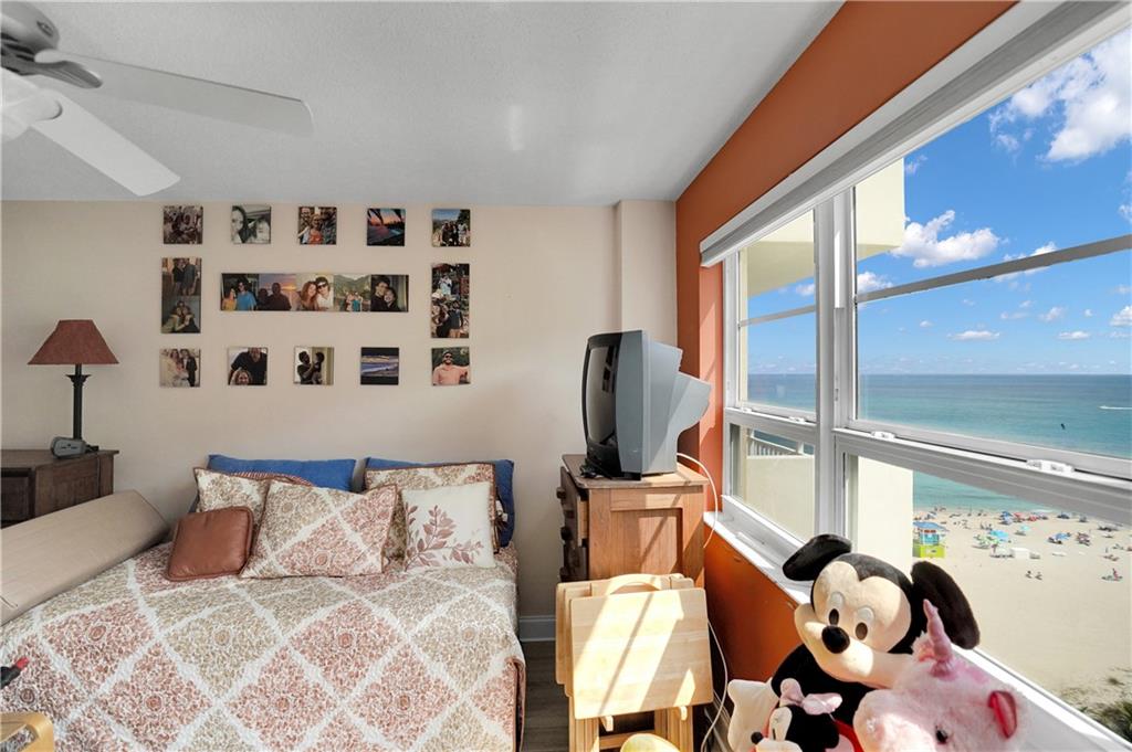 OCEAN MONARCH - Residential