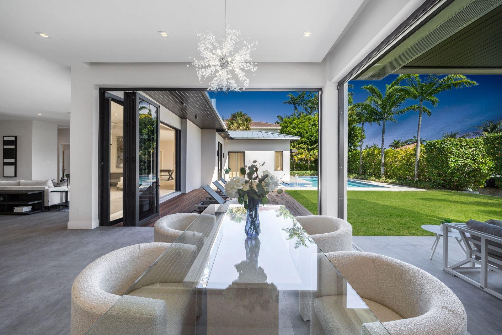 BAY COLONY - Residential