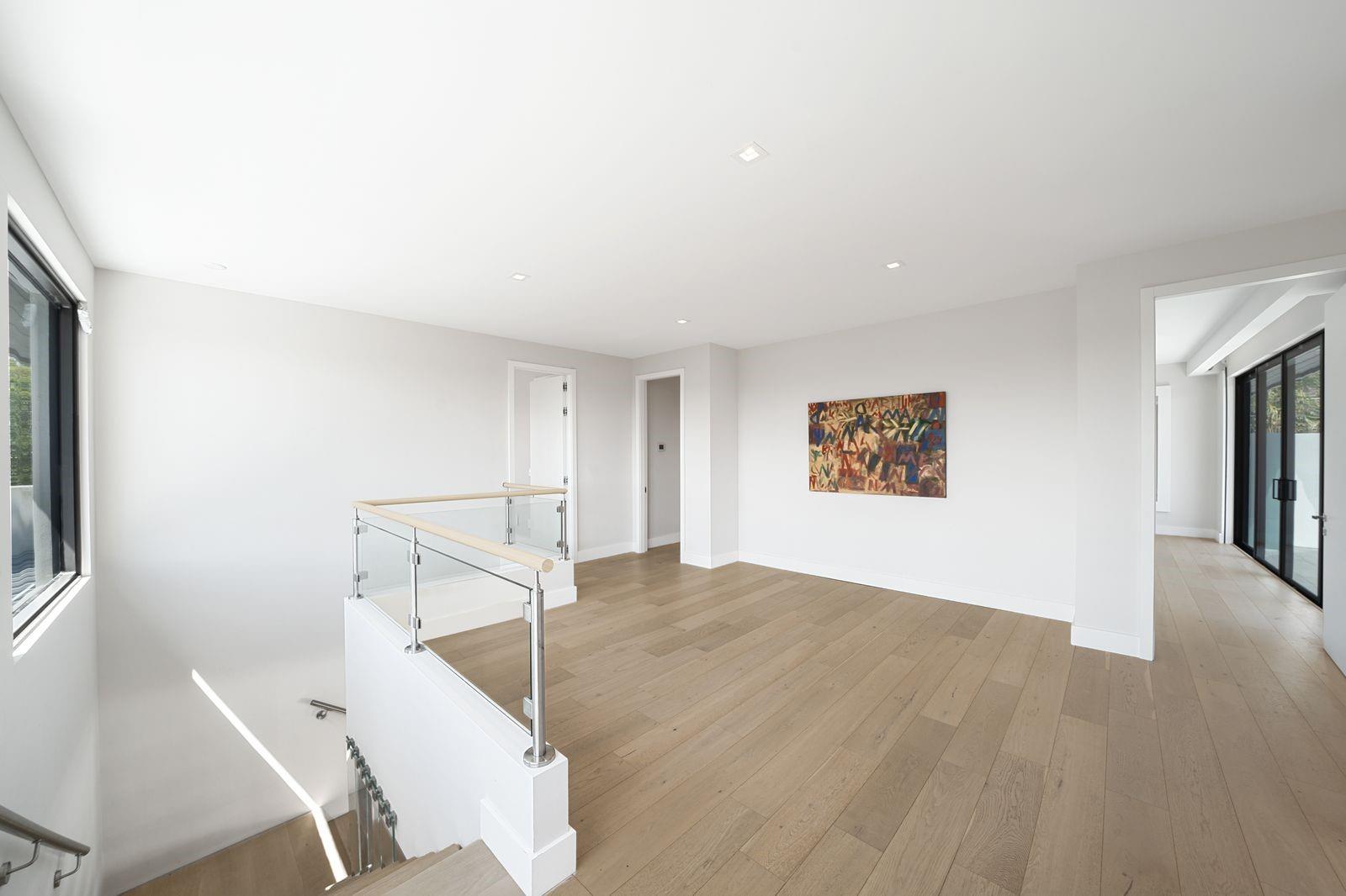 BAY COLONY - Residential