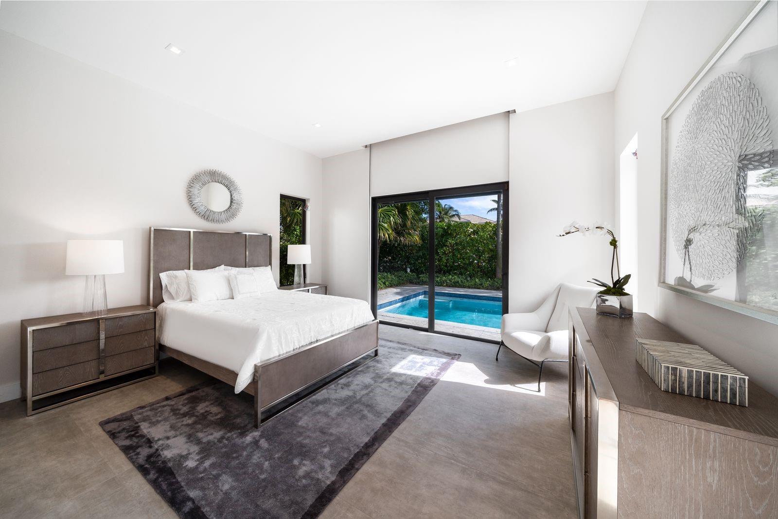 BAY COLONY - Residential