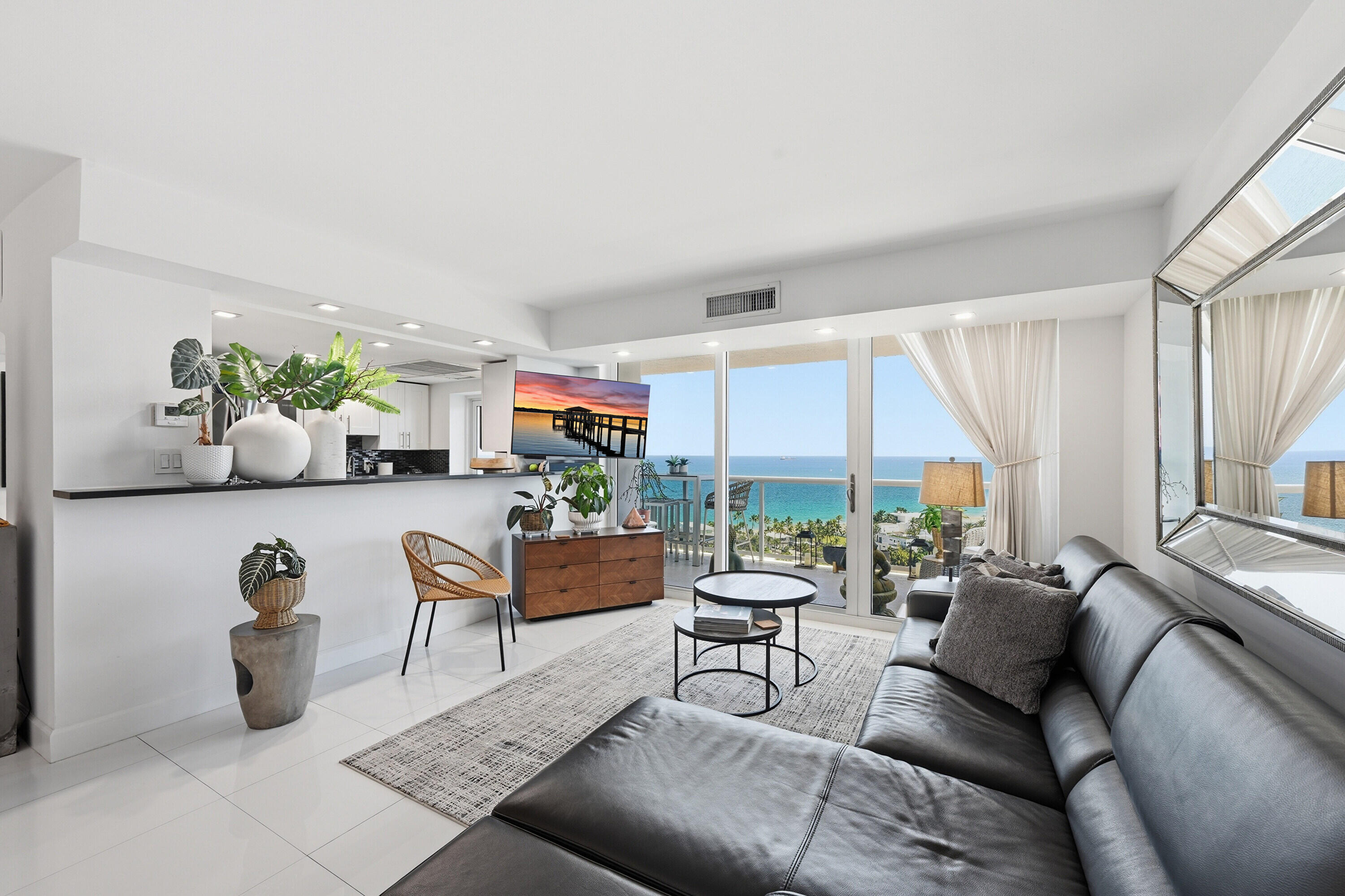 EMBASSY TOWER II INC CONDO - Residential