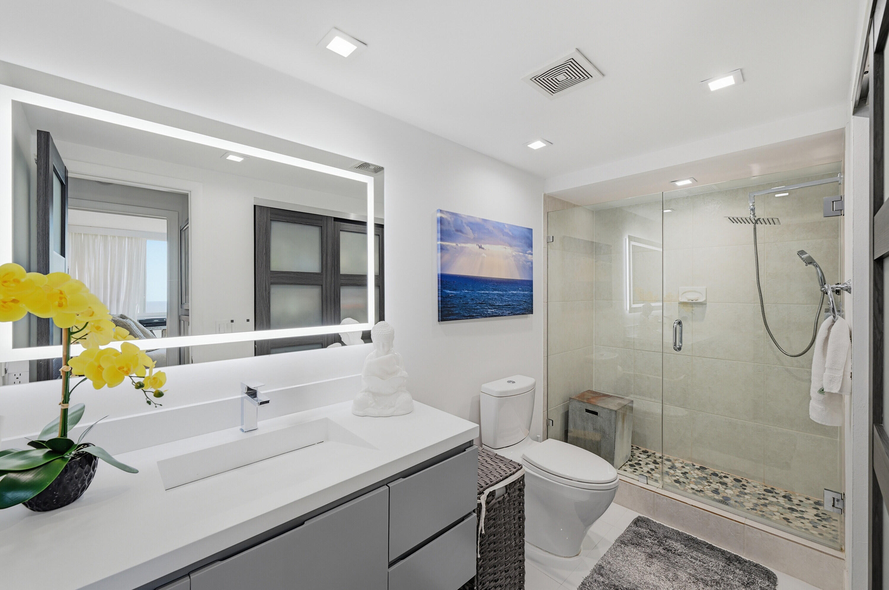 EMBASSY TOWER II INC CONDO - Residential