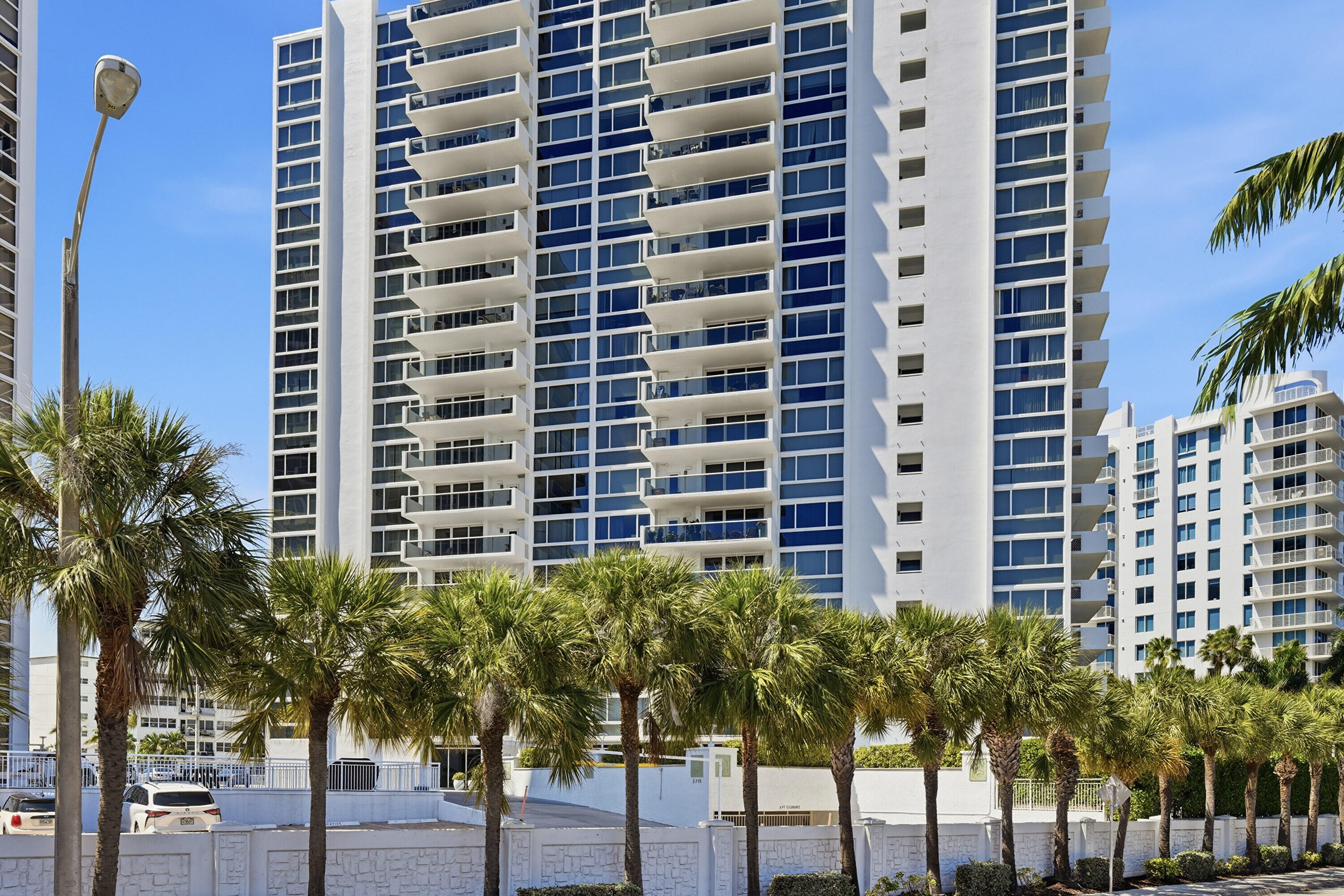 EMBASSY TOWER II INC CONDO - Residential