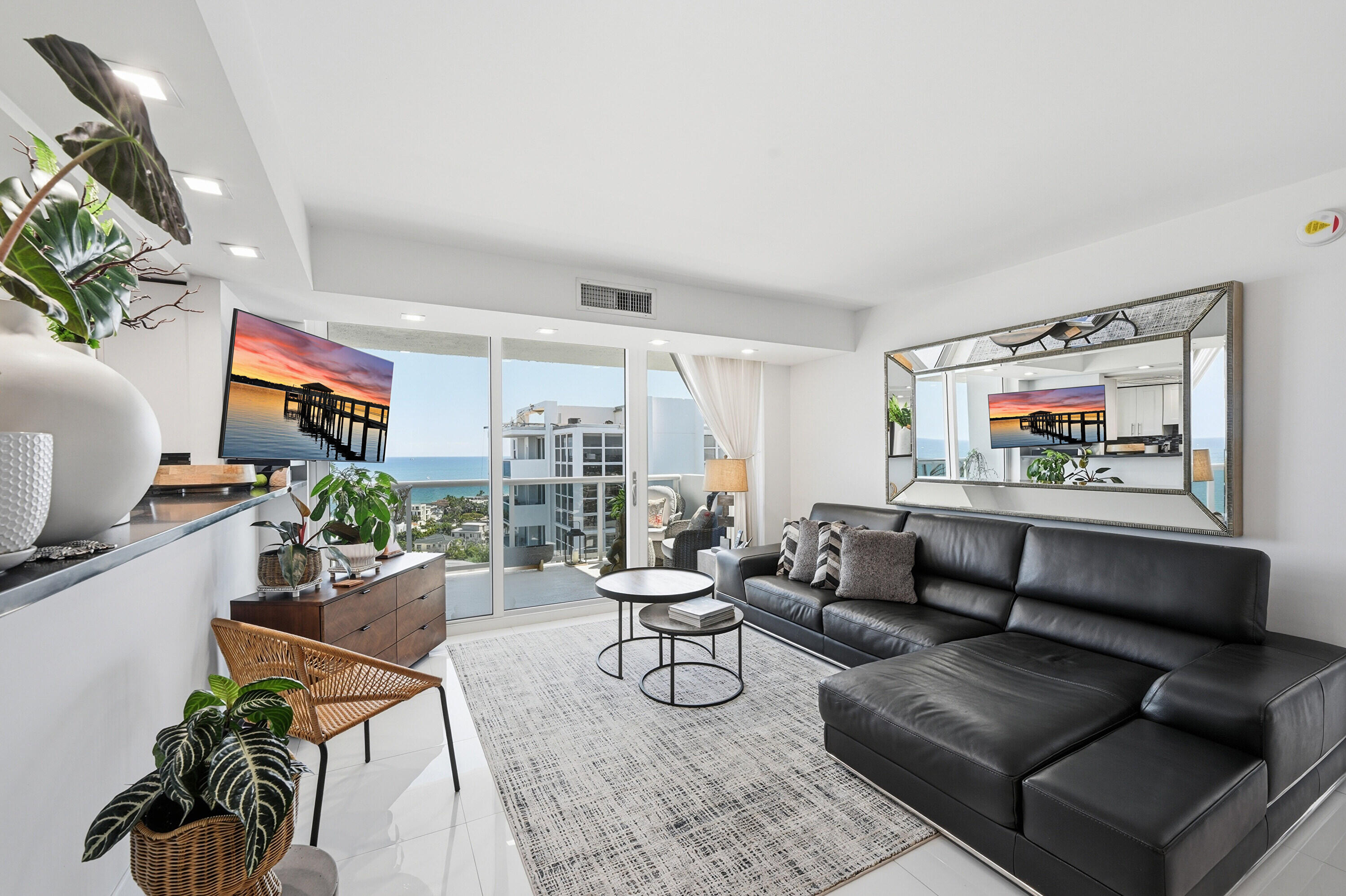 EMBASSY TOWER II INC CONDO - Residential