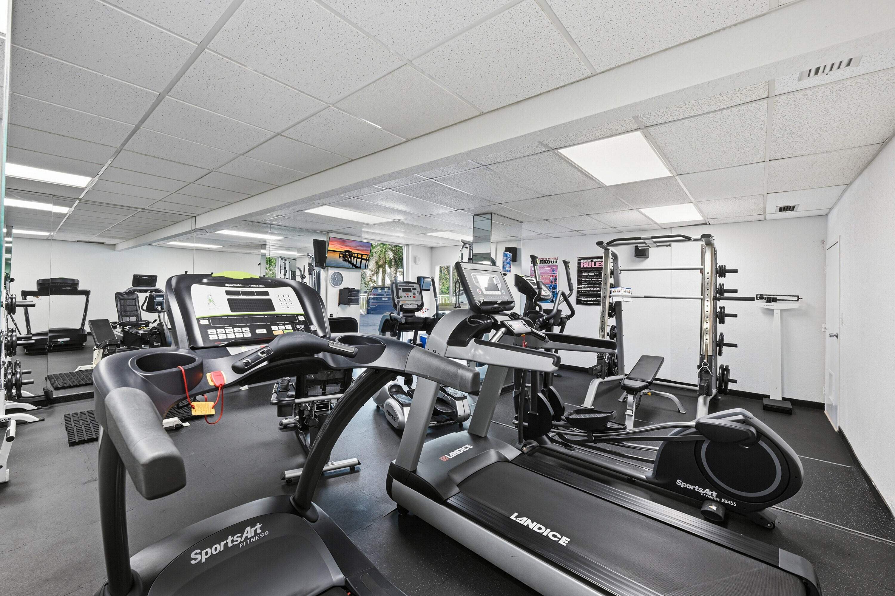 EMBASSY TOWER II INC CONDO - Residential