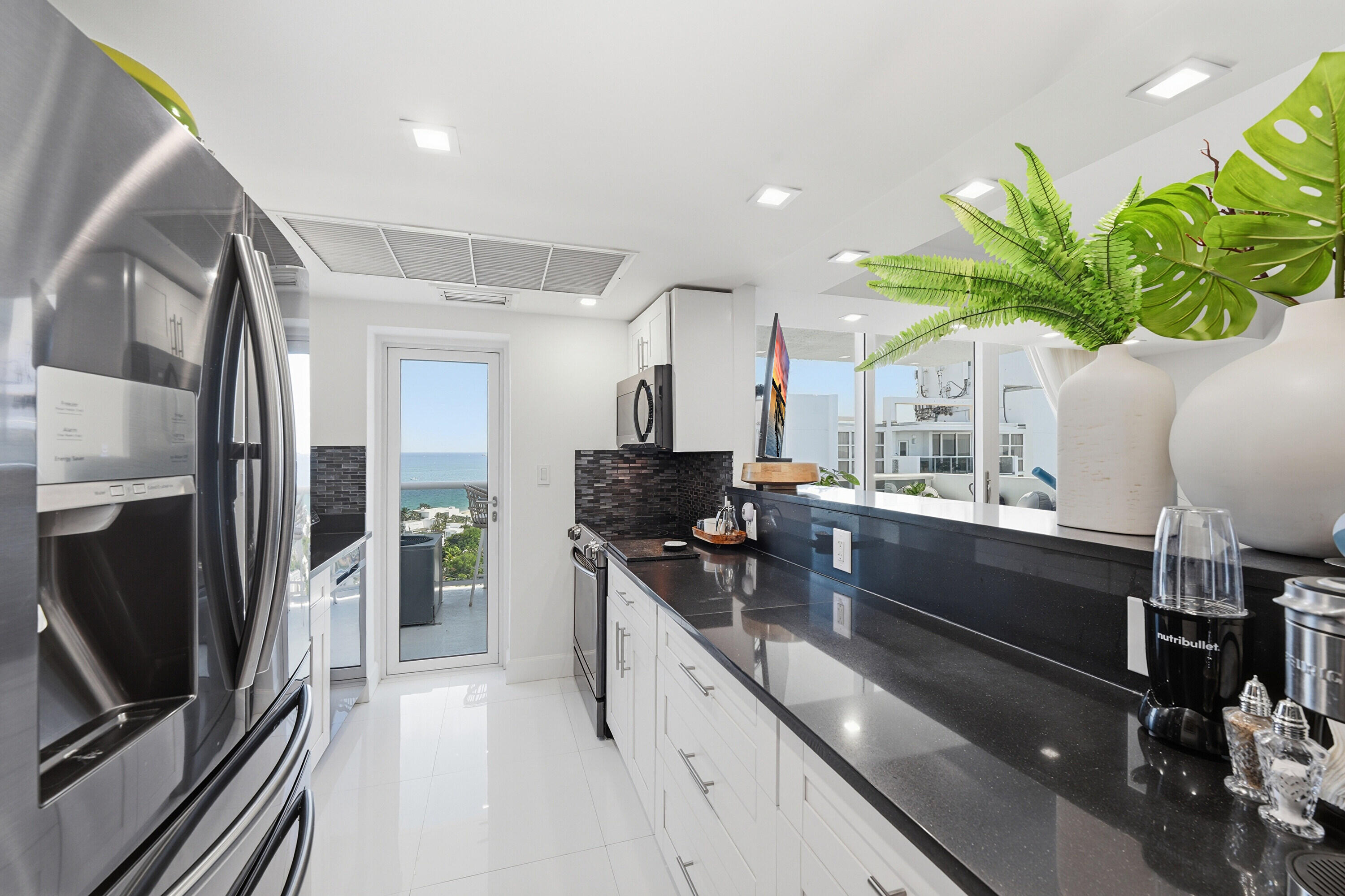 EMBASSY TOWER II INC CONDO - Residential