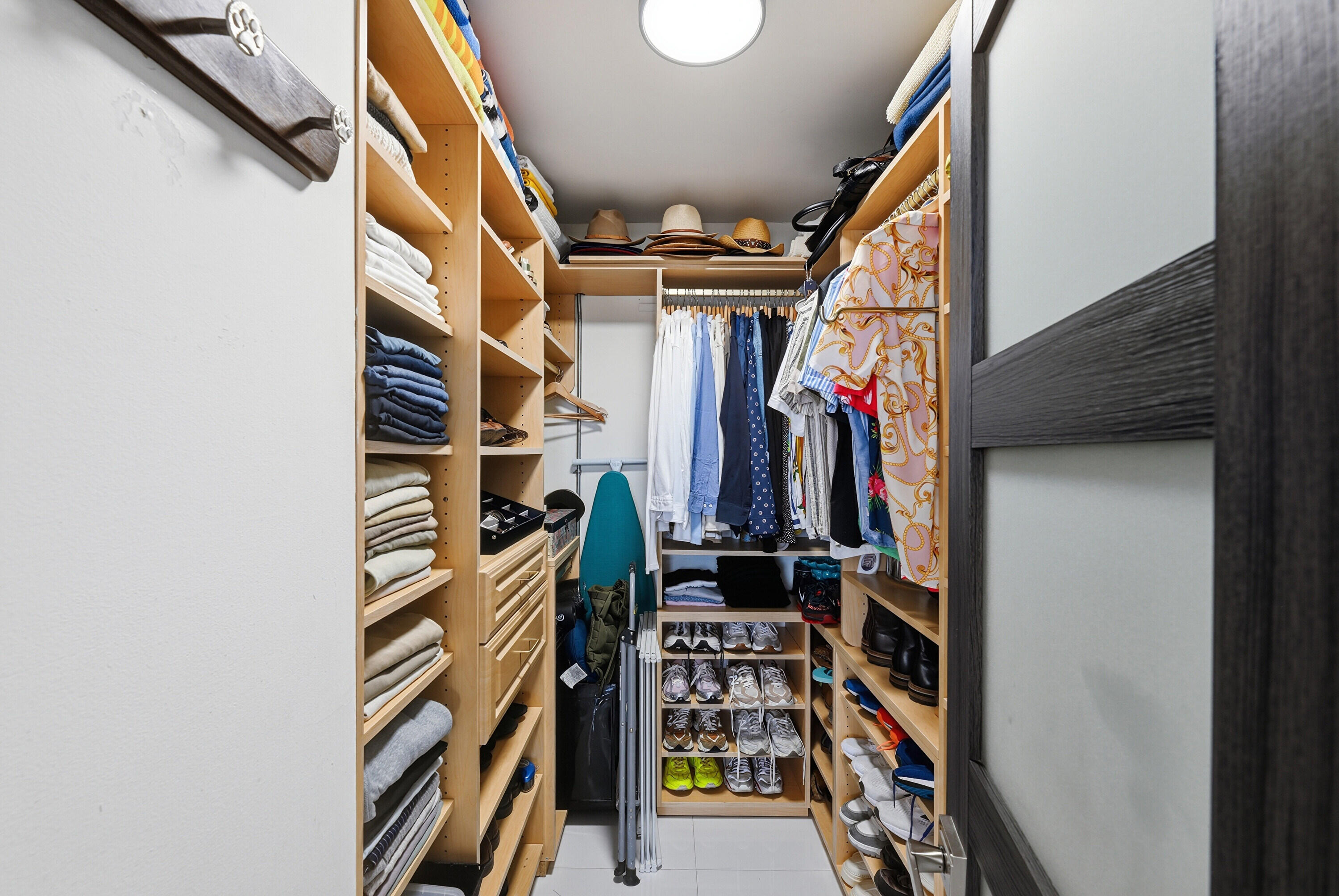 EMBASSY TOWER II INC CONDO - Residential