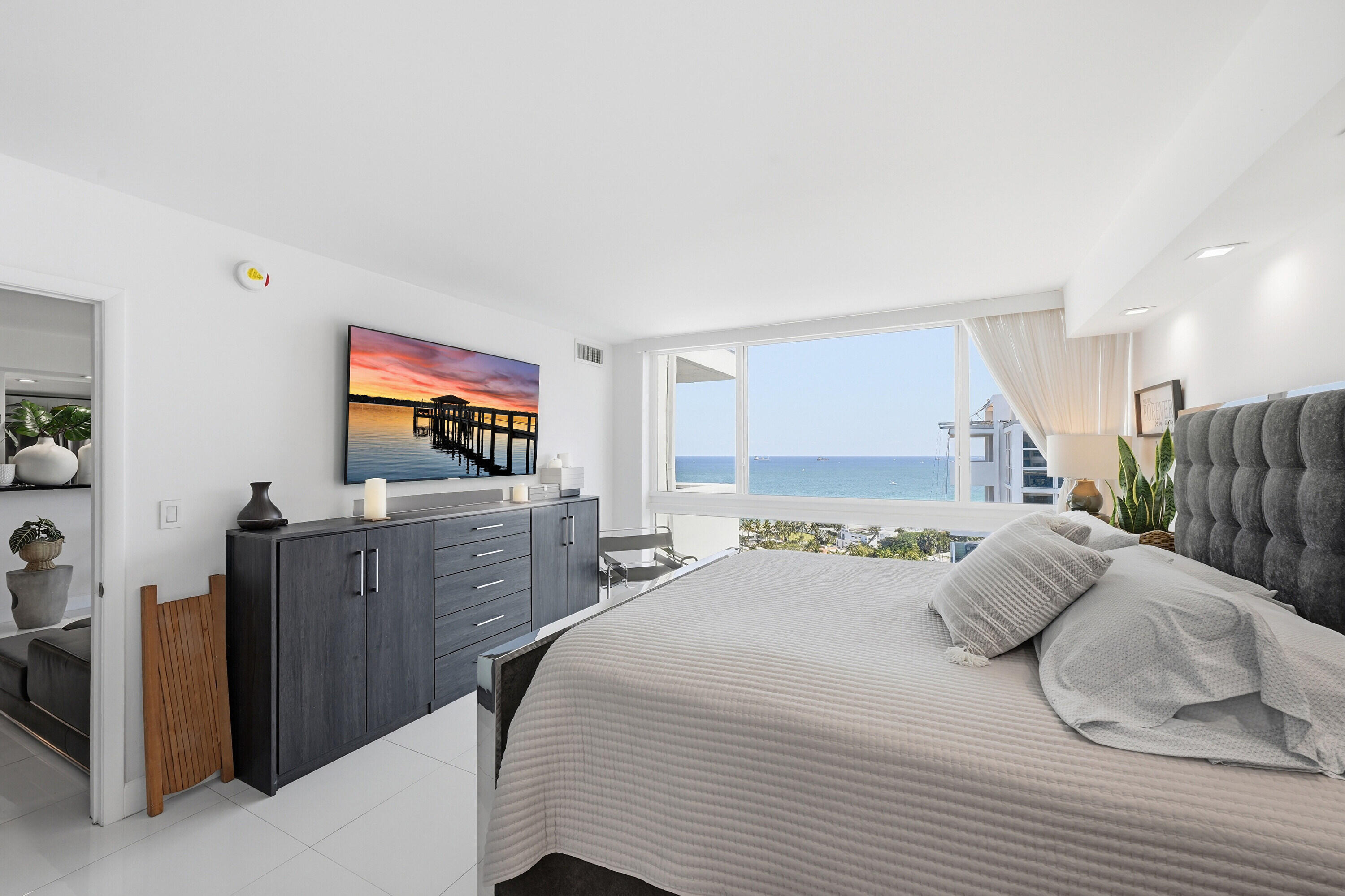 EMBASSY TOWER II INC CONDO - Residential