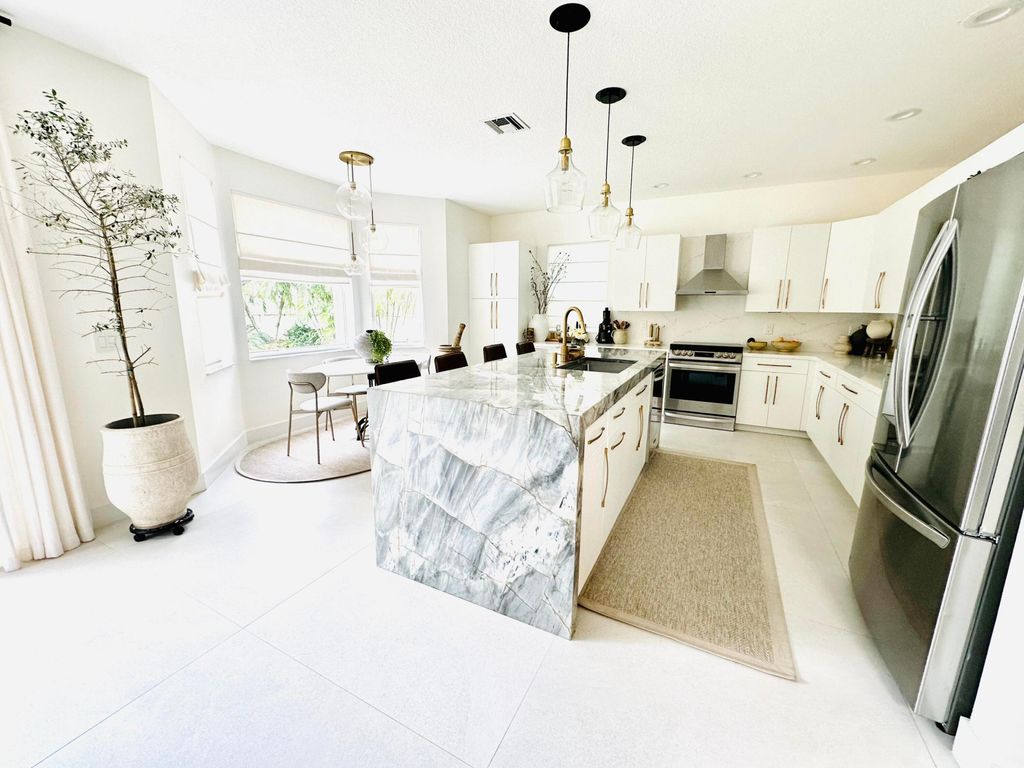 Photo of 9130 Dupont Place, Wellington, FL 33414 (MLS # R11043007)