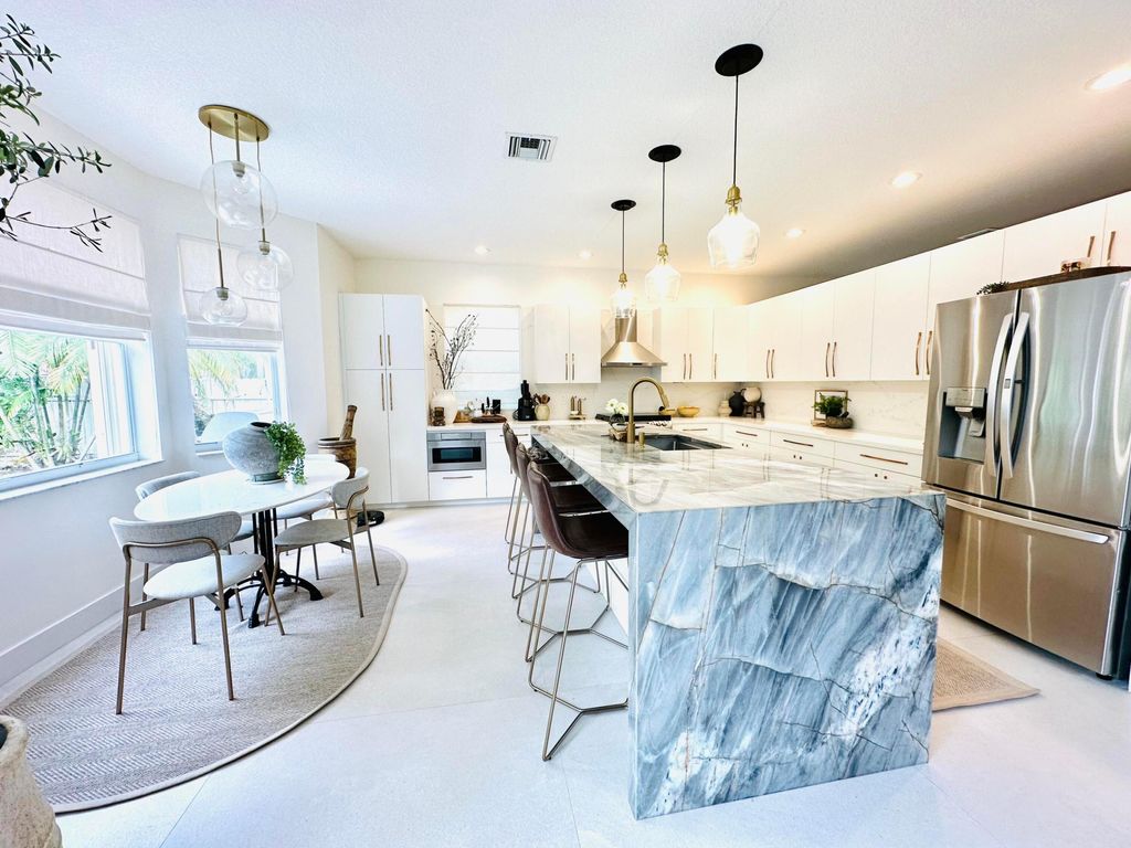 Photo of 9130 Dupont Place, Wellington, FL 33414 (MLS # R11043007)