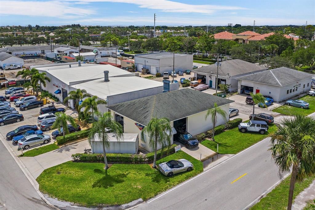 Photo of 150 Fern Street, Jupiter, FL 33458 (MLS # R10731009)