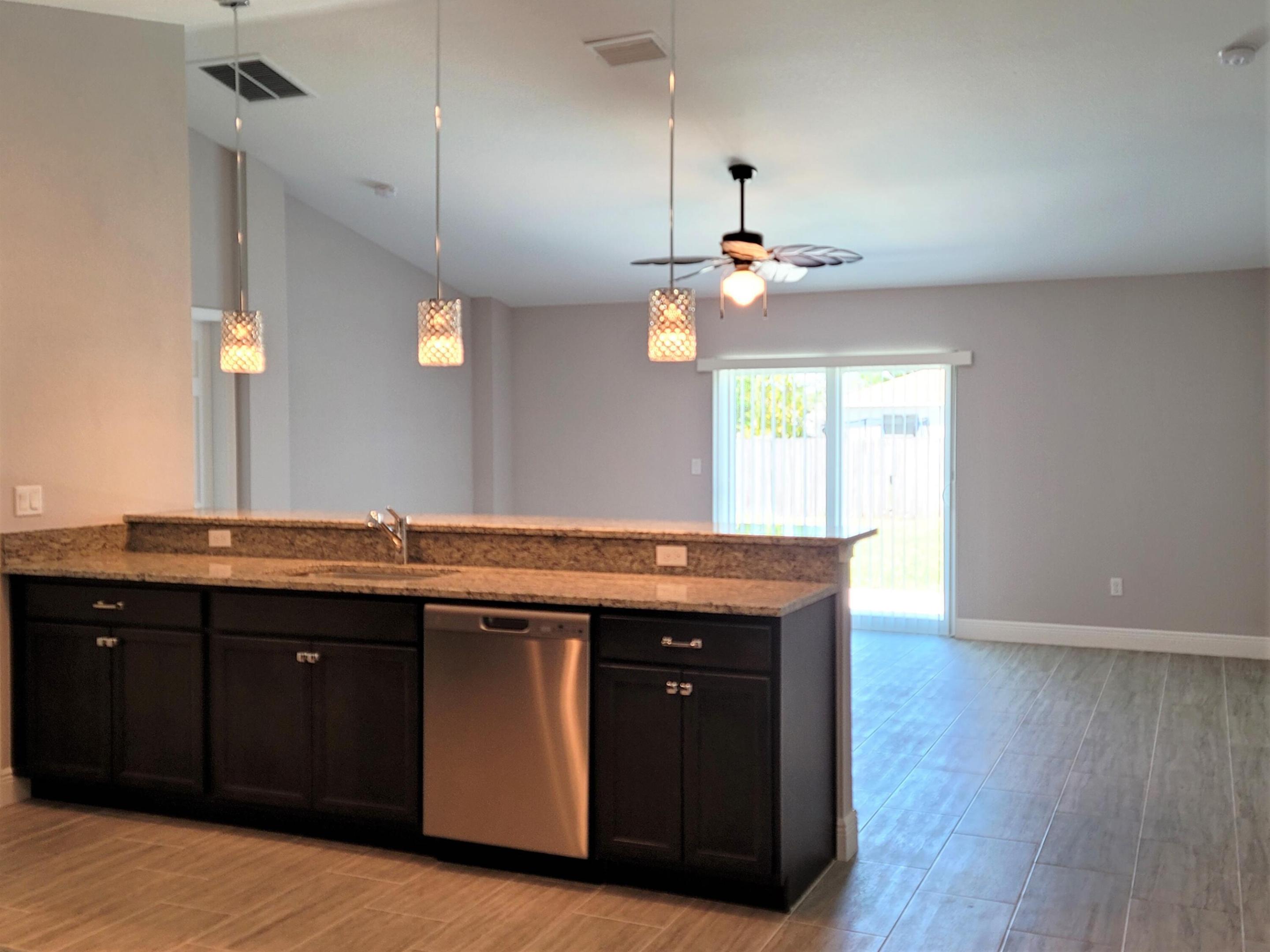 PORT ST LUCIE SECTION  22 - Residential Lease