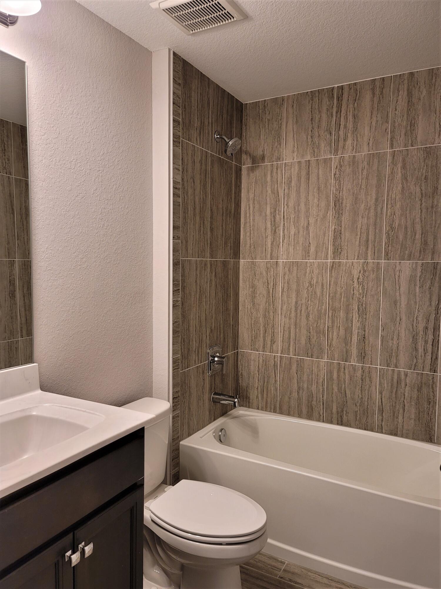 PORT ST LUCIE SECTION  22 - Residential Lease