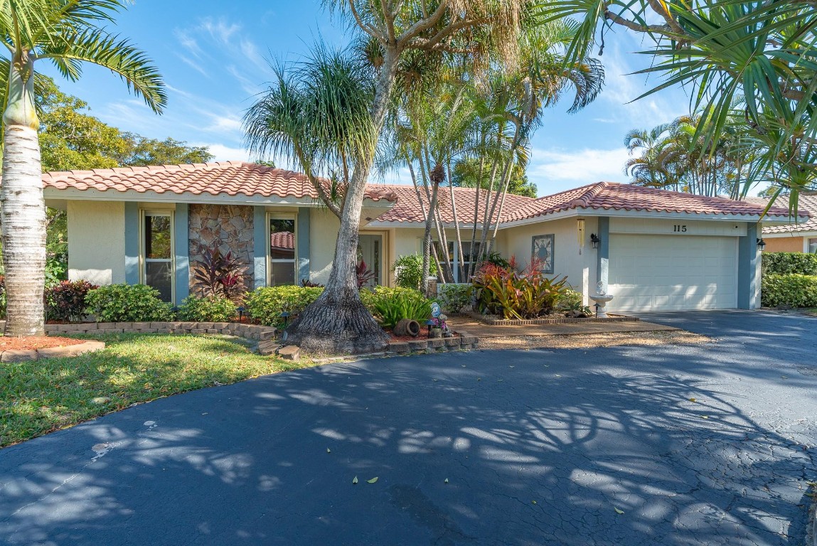 Oak Wood 80-39 B - Residential