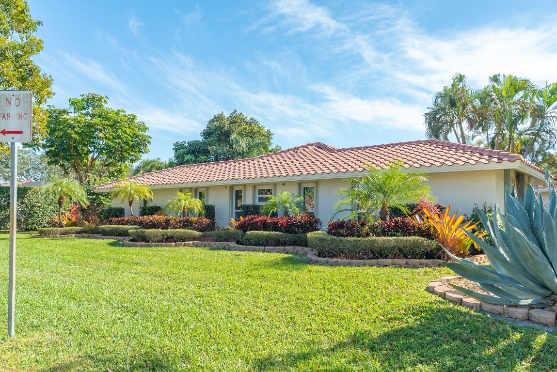 Oak Wood 80-39 B - Residential