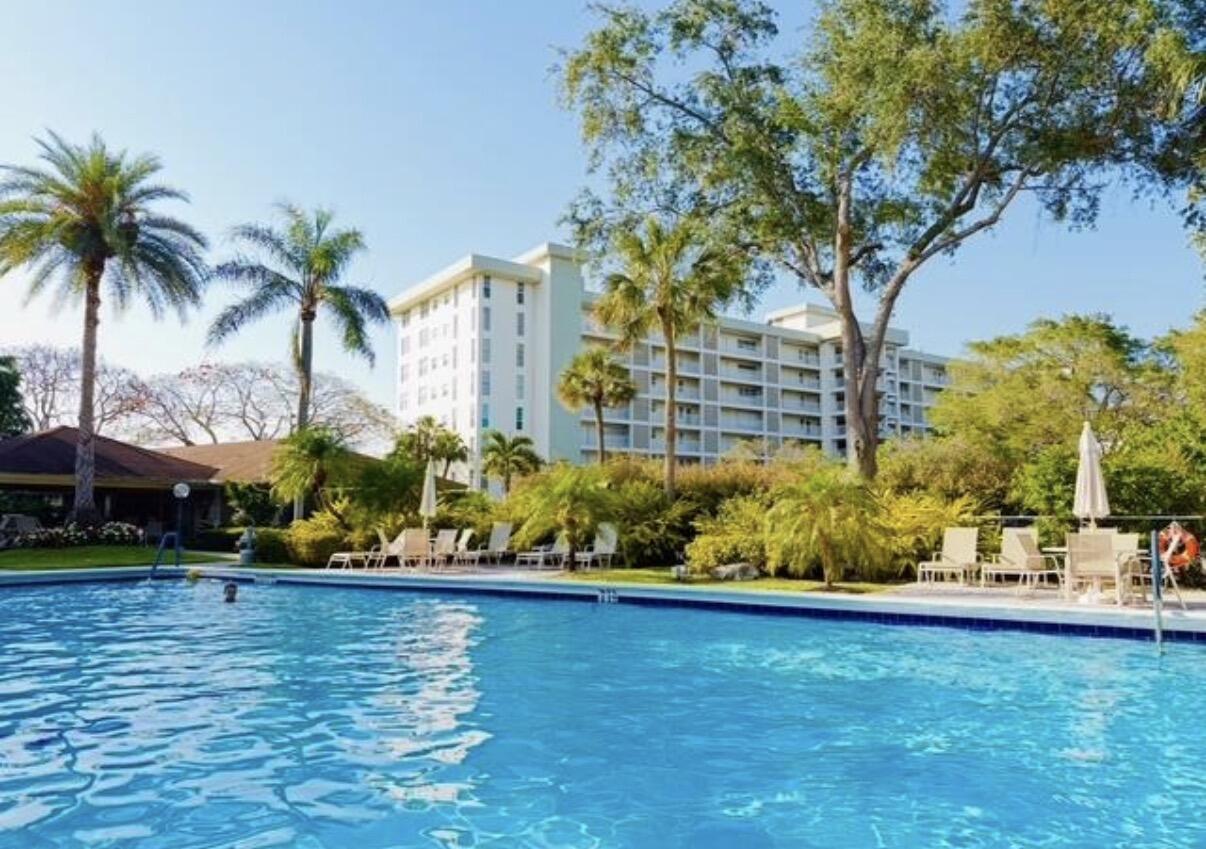 NO 51 PALM-AIRE COUNTRY CLUB - Residential Lease