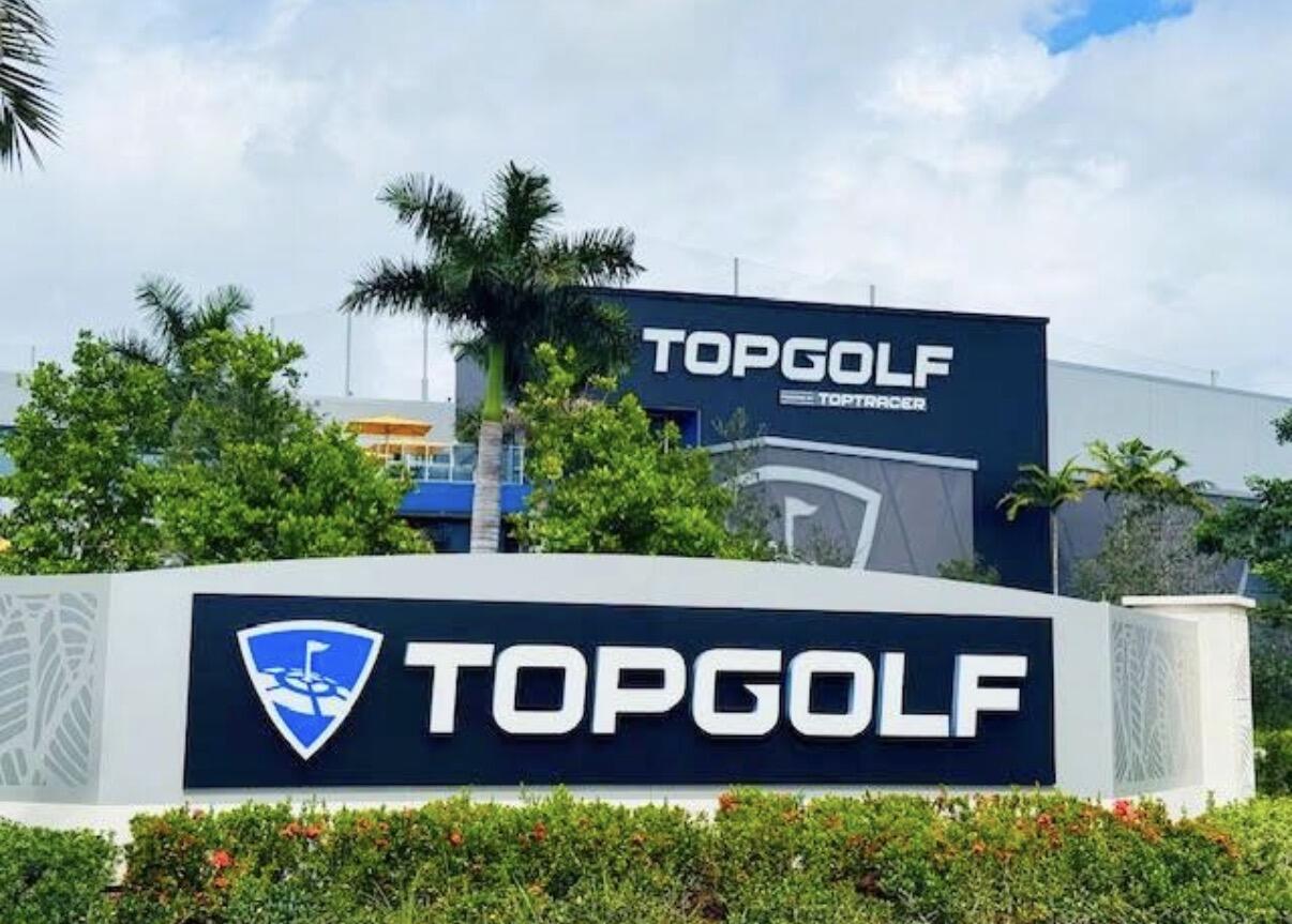 NO 51 PALM-AIRE COUNTRY CLUB - Residential Lease