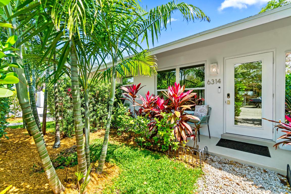 COLONIAL ESTATES - Residential Income